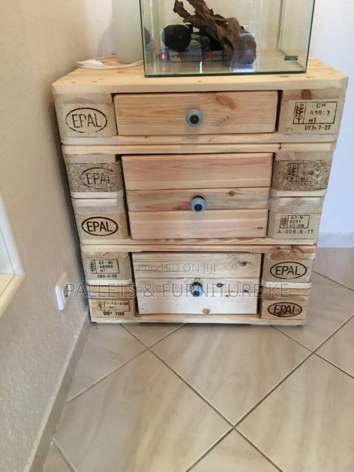 Natural Nest Drawers 0986