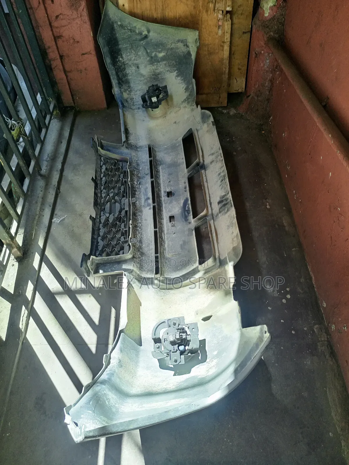 Nt30 Xtrail Front Bumper Complete With Foglights