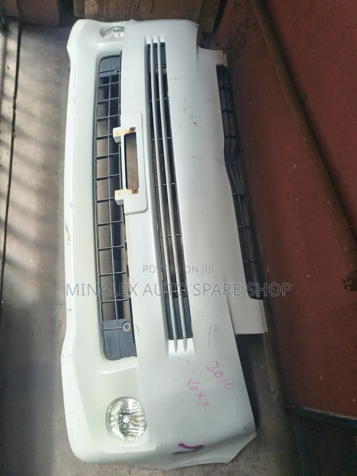 Voxy 2010 Model Front Bumper Complete With Grills Fogs