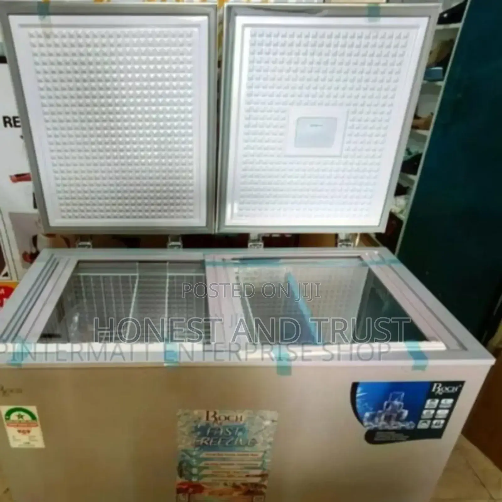 ><Roch 345 Litres Double Door Chest Freezer