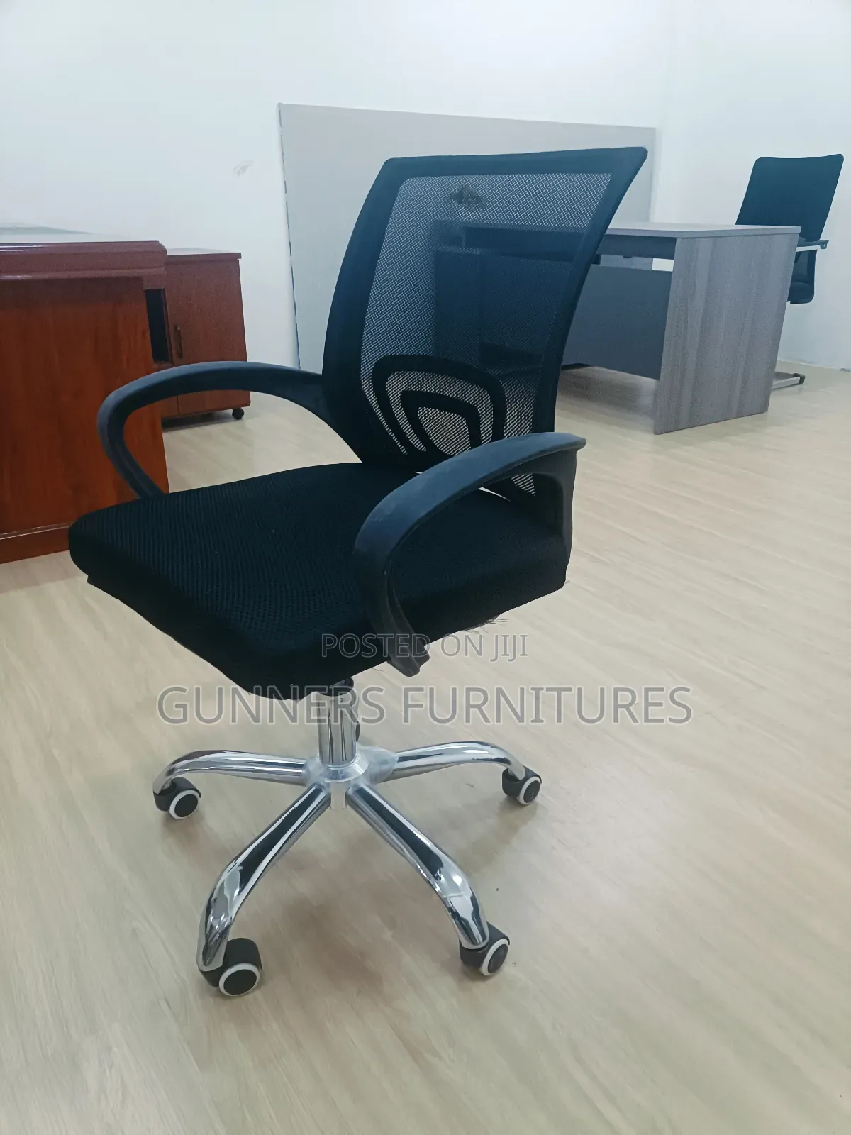 Swivel Office Chair