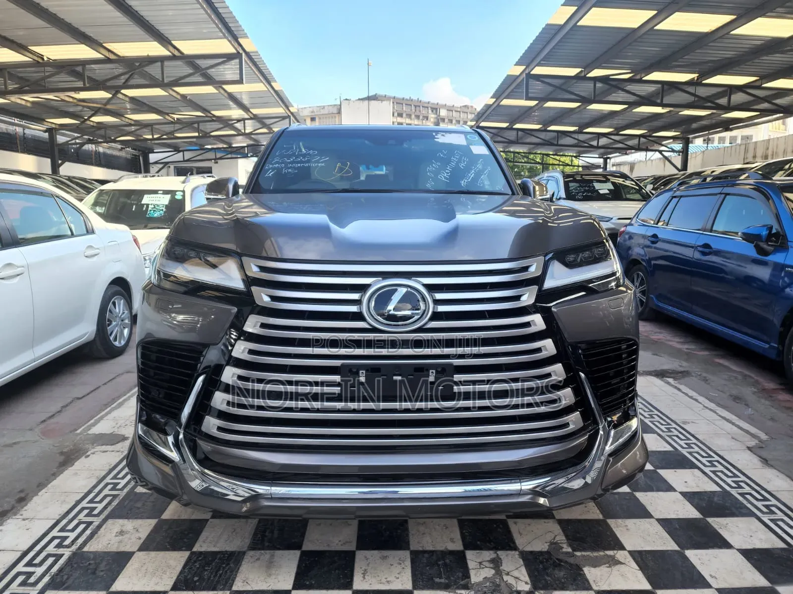Lexus LX 2024 Brown
