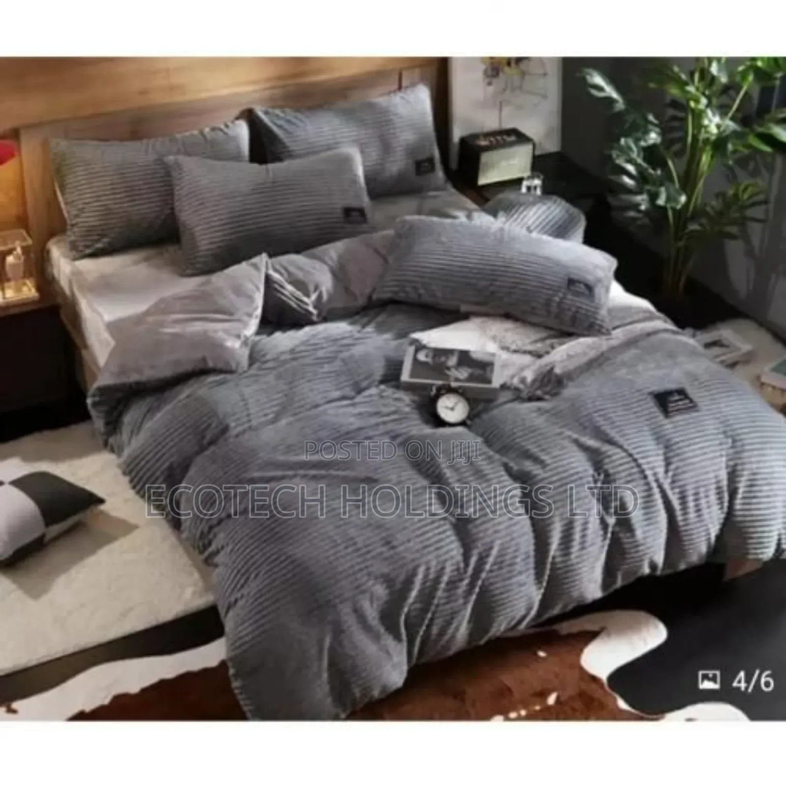 6 by 7 Velvet Duvet Plus 1 Bedsheet and 2 Pillowcase Sp9