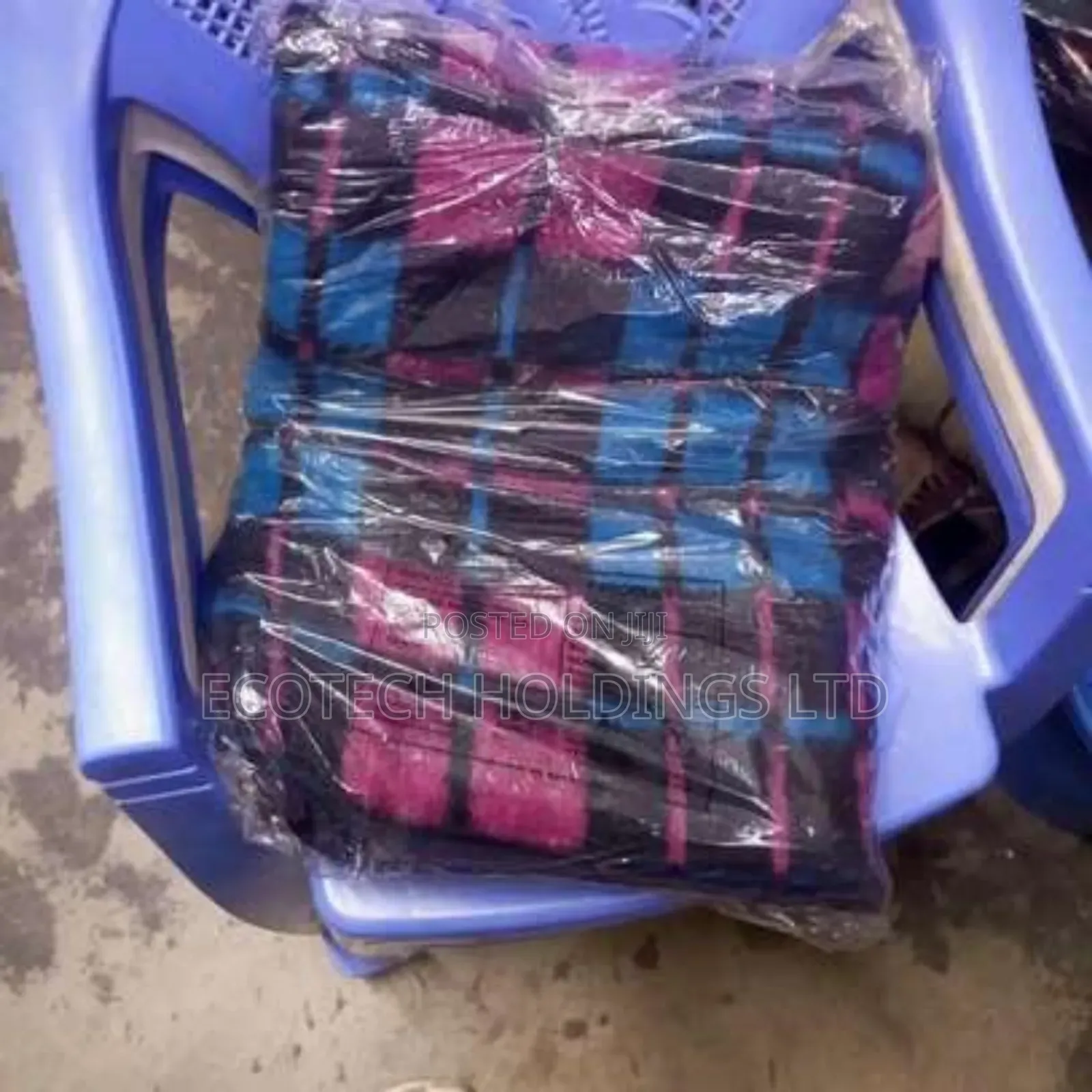 5 By 6 Heavy School Blanket Xj5y