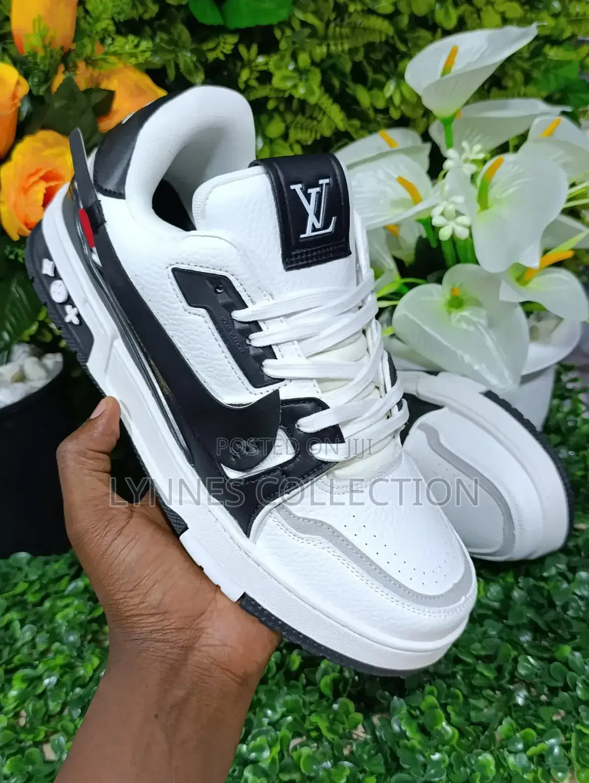 Lv Trainers Black White, Blue White