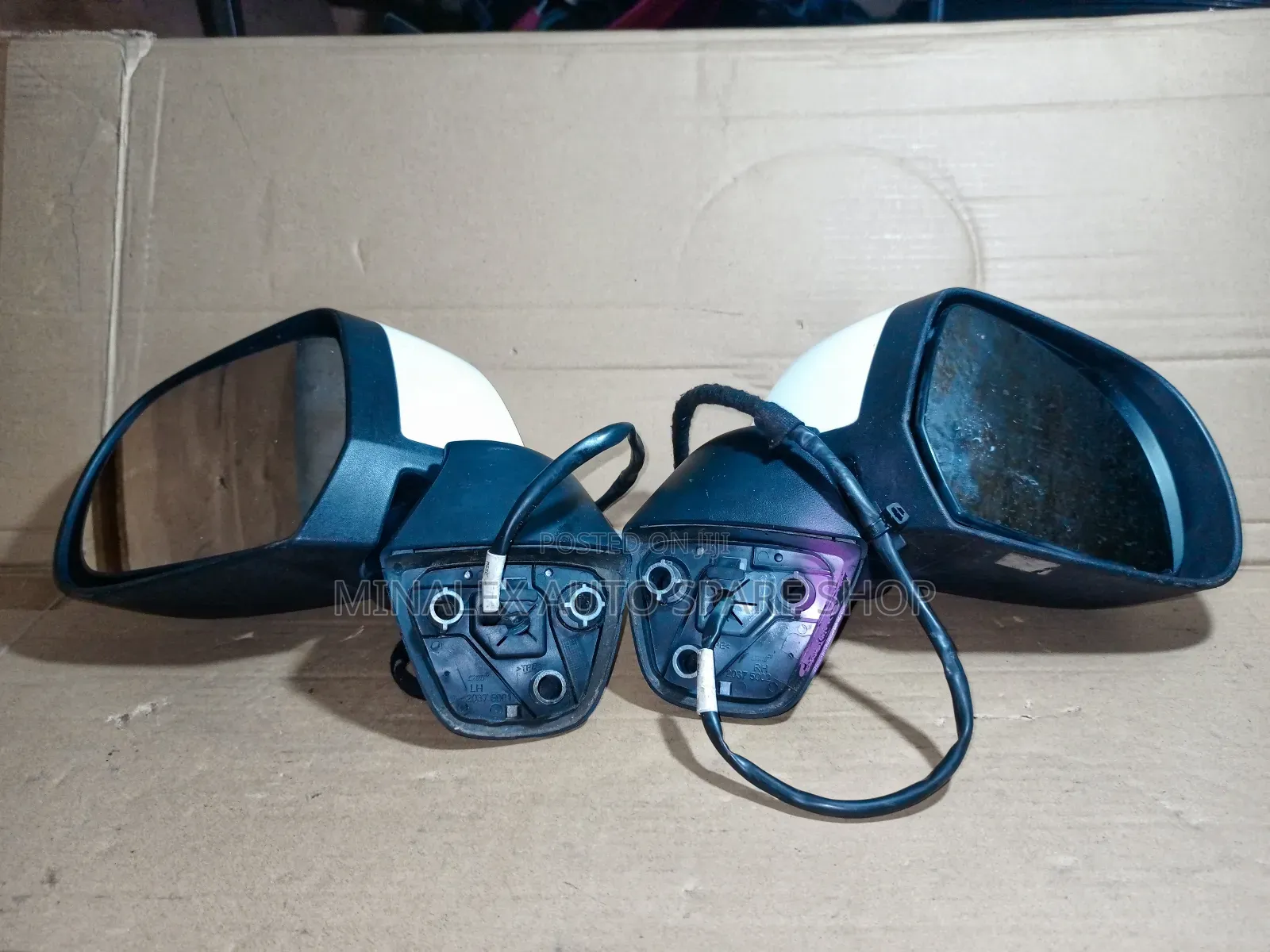 Nissan Note 2012 Model Sidemirrors Without Indicator Light