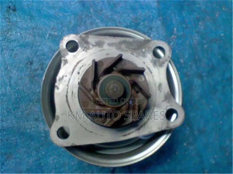 Daihatsu KF Water Pump for Mira, Move.