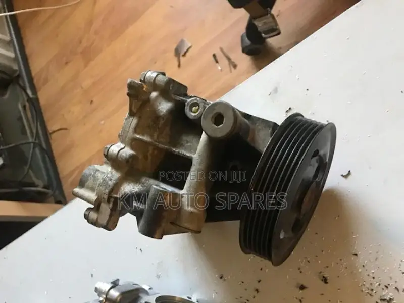 Suzuki J24A Water Pump for Escudo, Vitara, Grand Vitara.
