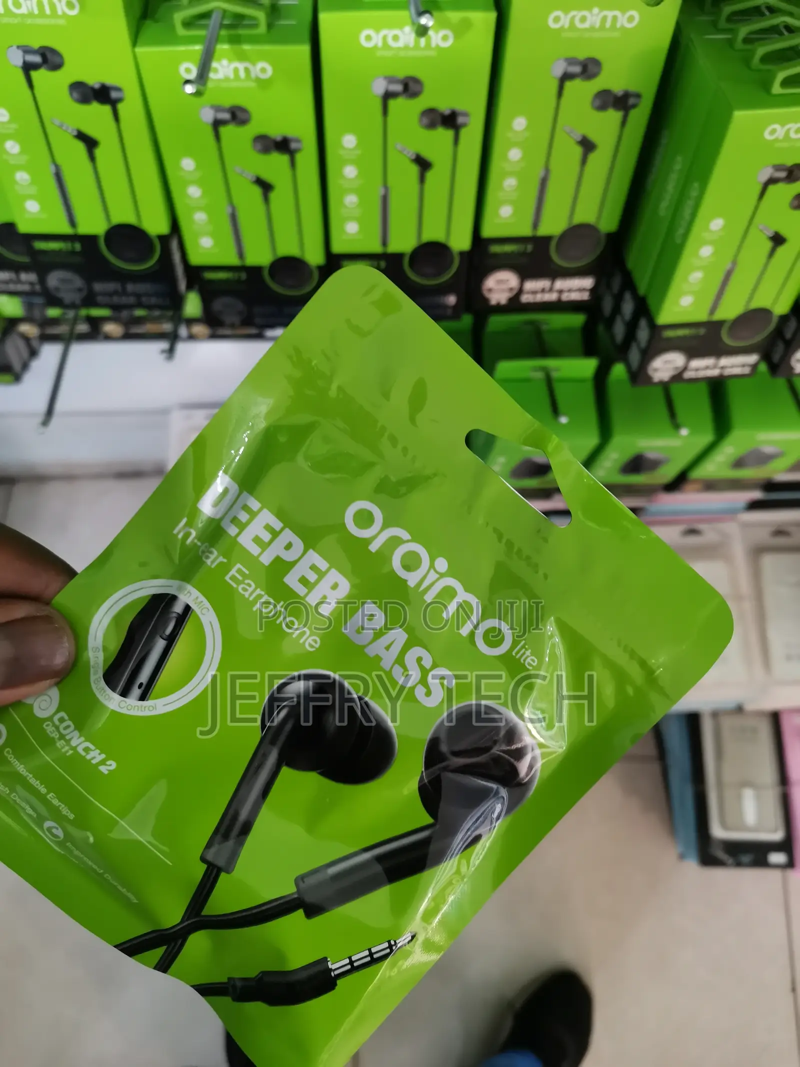 Oraimo Deeper Bass , HD Sound Earphones + Mic for Celebrit
