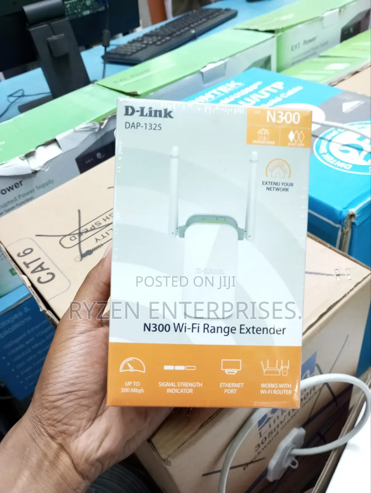 D-Link Dap1325 Wifi Range Extender/ D-Link Wifi Extender