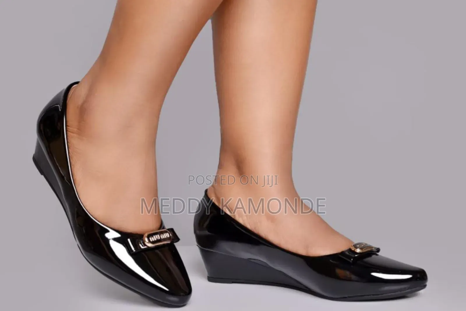 Ladies Low Wedge Shoes