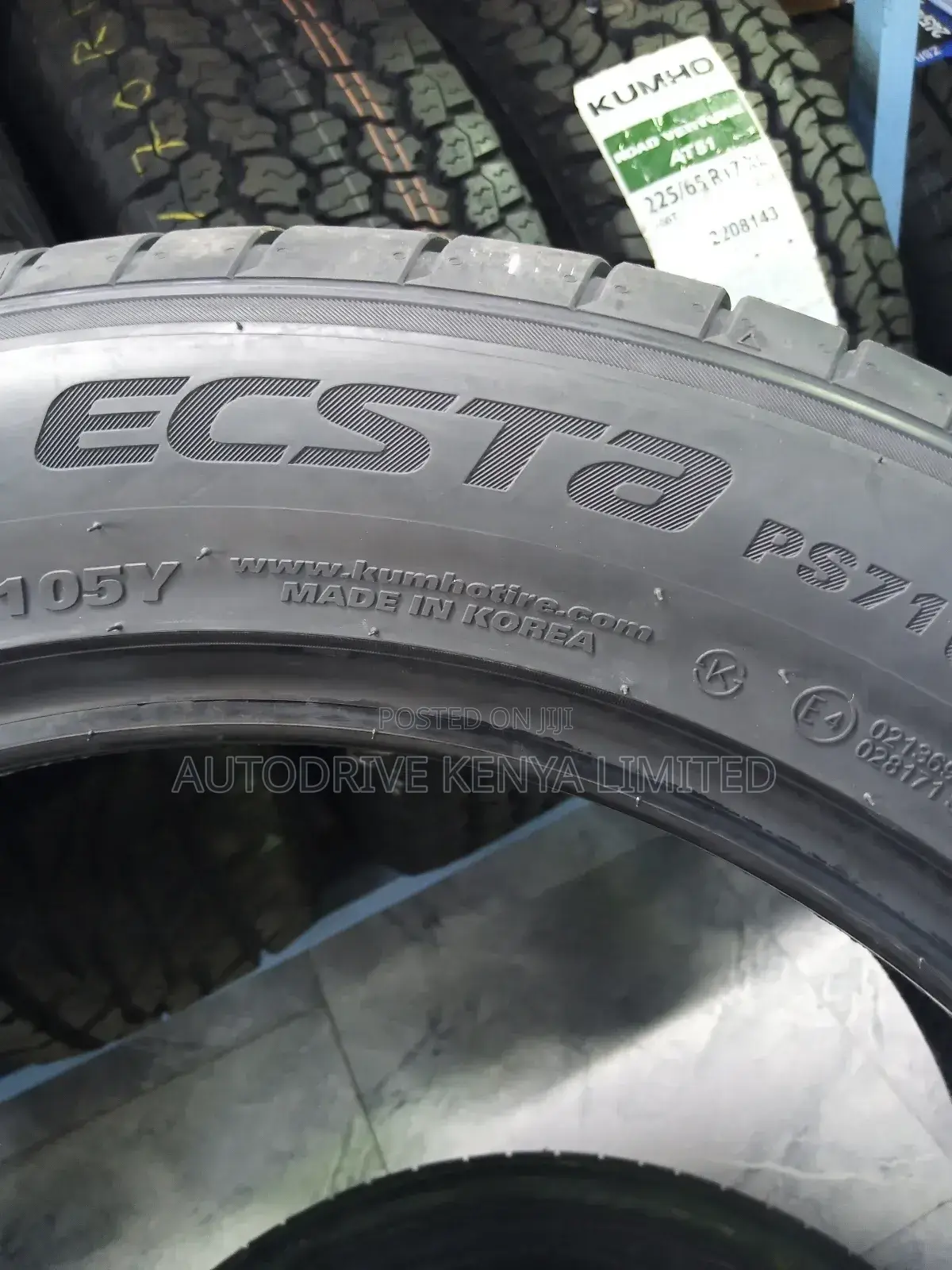 235/55r19 Kumho Tire