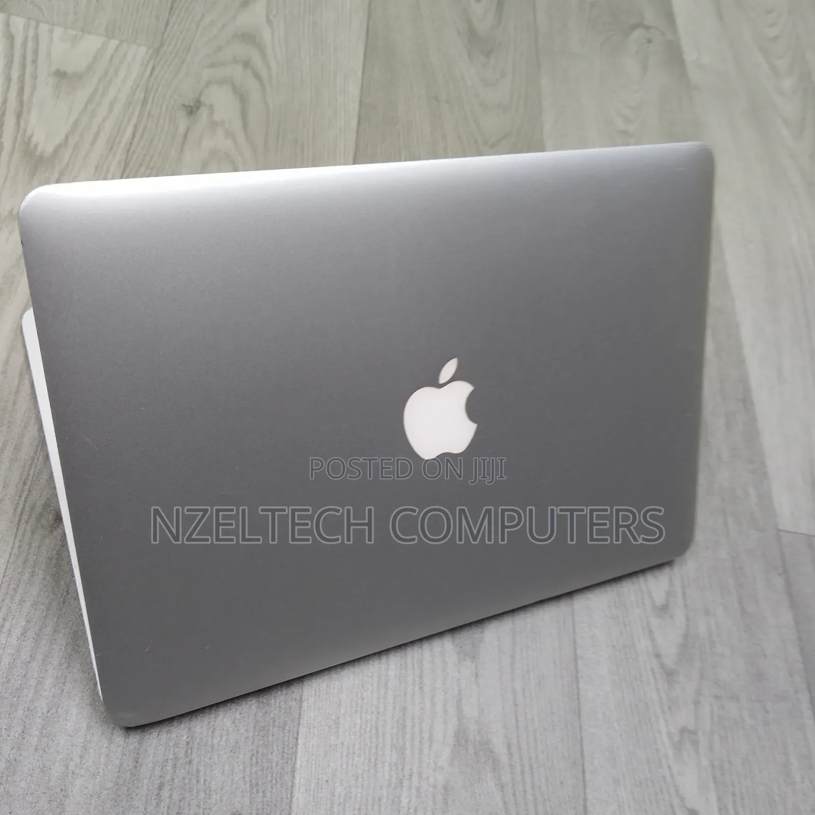 Laptop Apple MacBook Air 4GB Intel Core I5 SSD 128GB