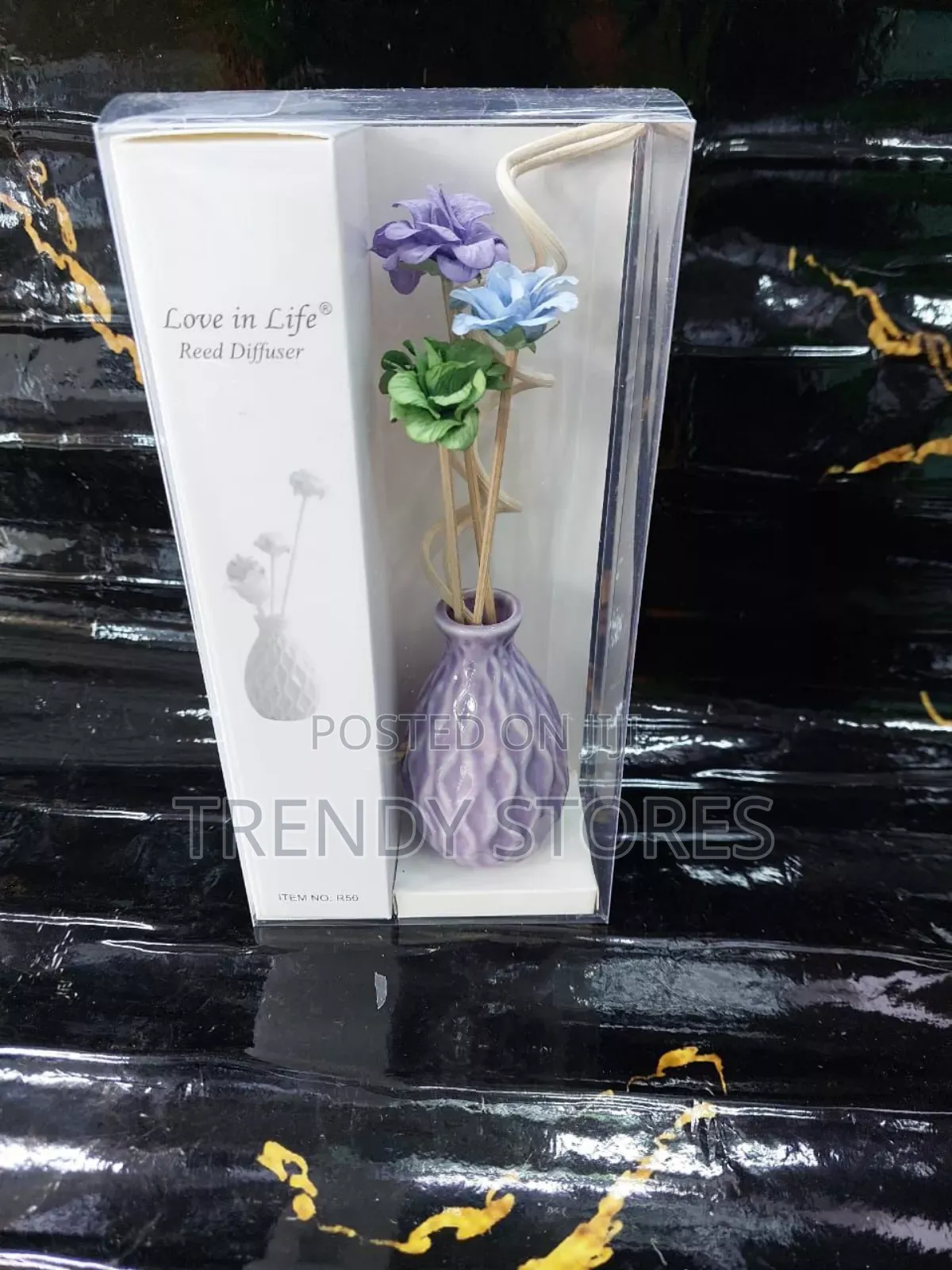 Purple Ceramic Vase Diffuser With Flower