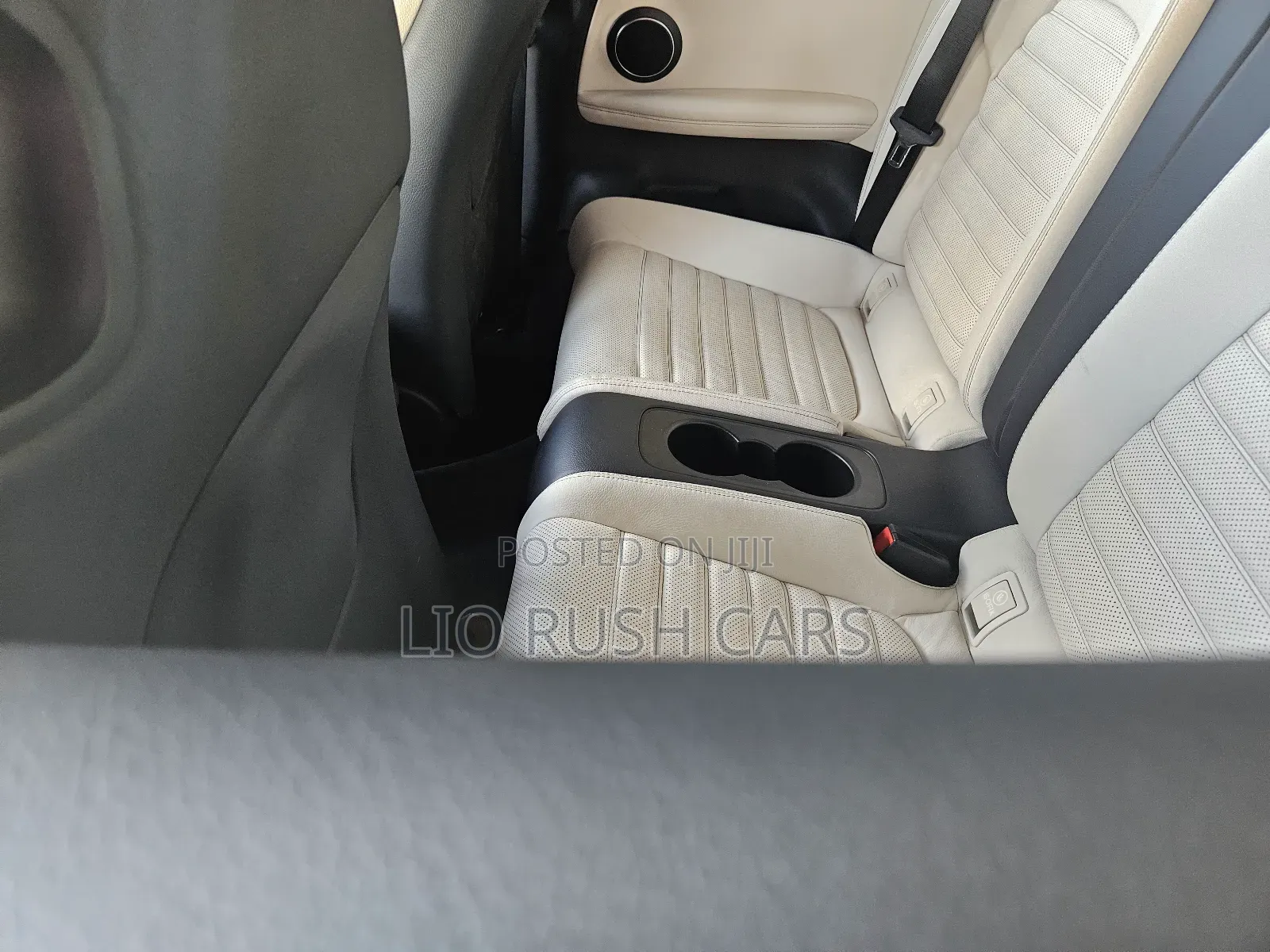 Mercedes-Benz C180 2017 White