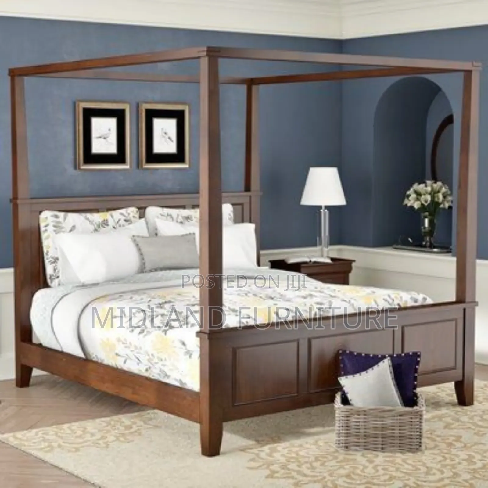 4 Poster Mahogany Beds / Hotel Beds