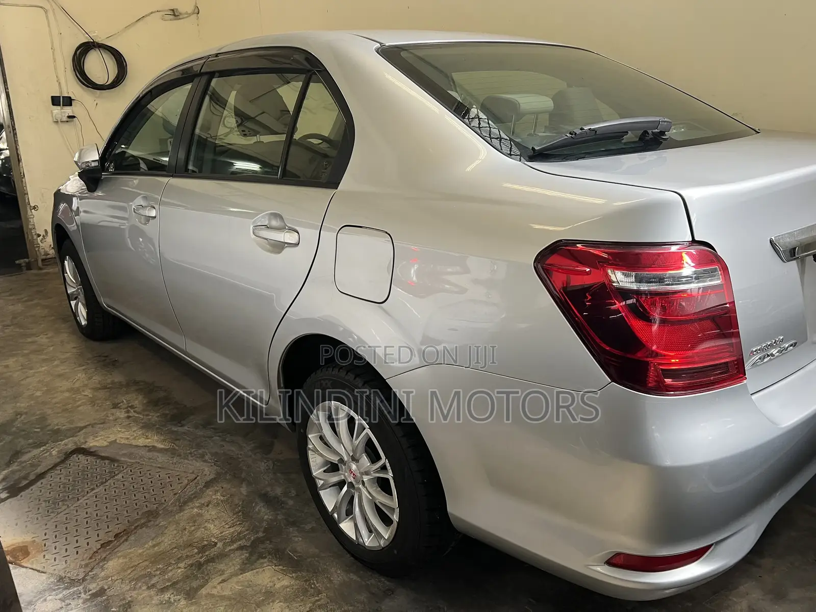 Toyota Axio 2018 Silver