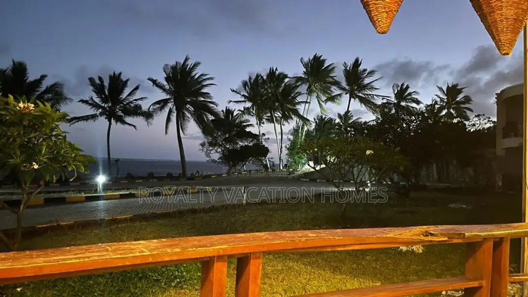 Mombasa 2br Beach Villa Perfect for Families Groups: Villa.