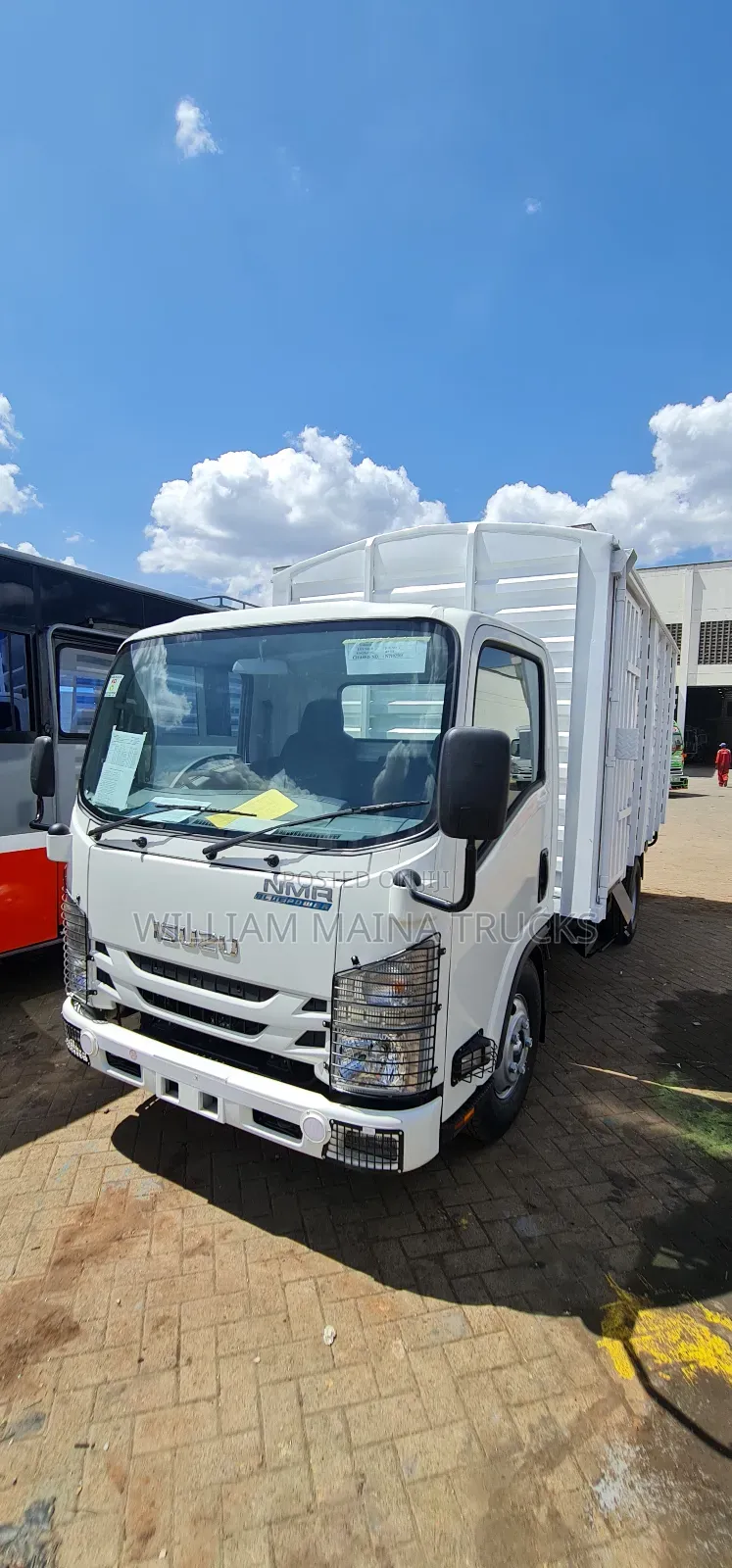 Isuzu NMR 2024 White