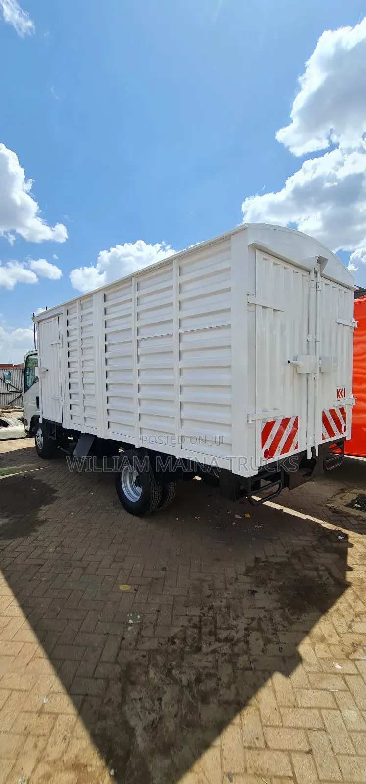 Isuzu NMR 2024 White