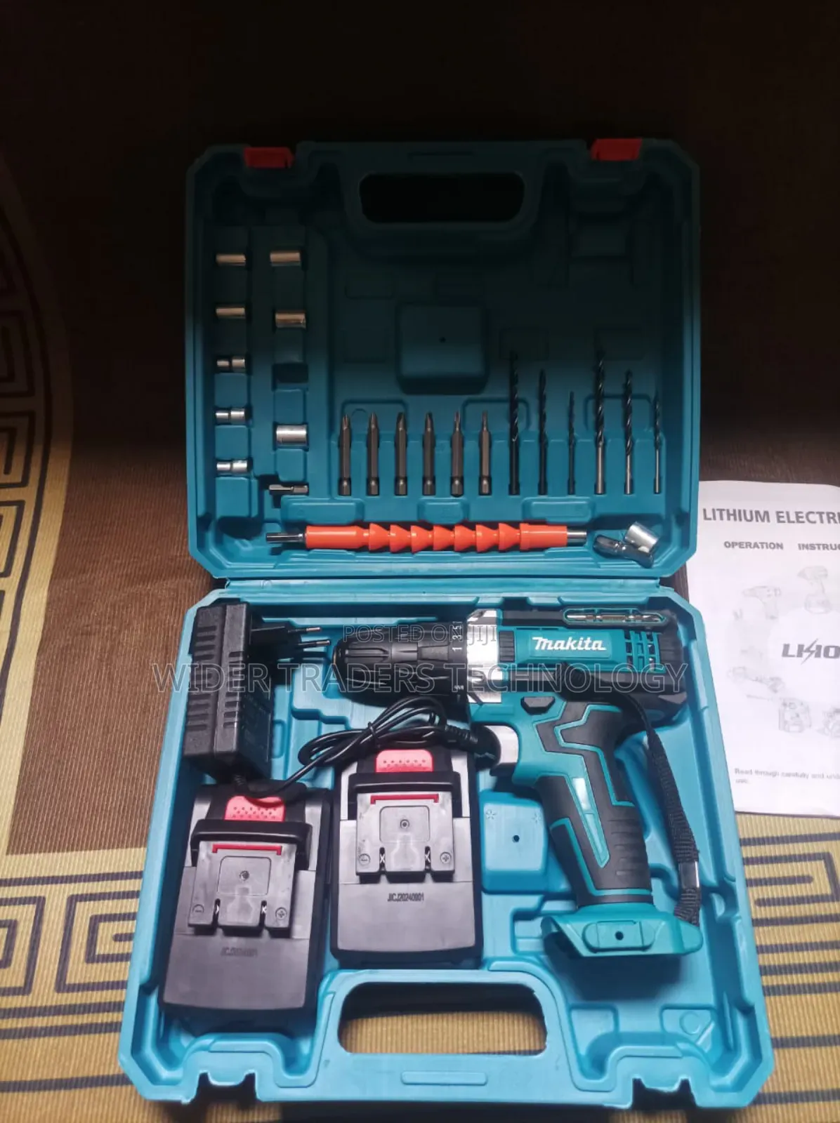 Makita 26v Cordless Electric Drill 2 Battery