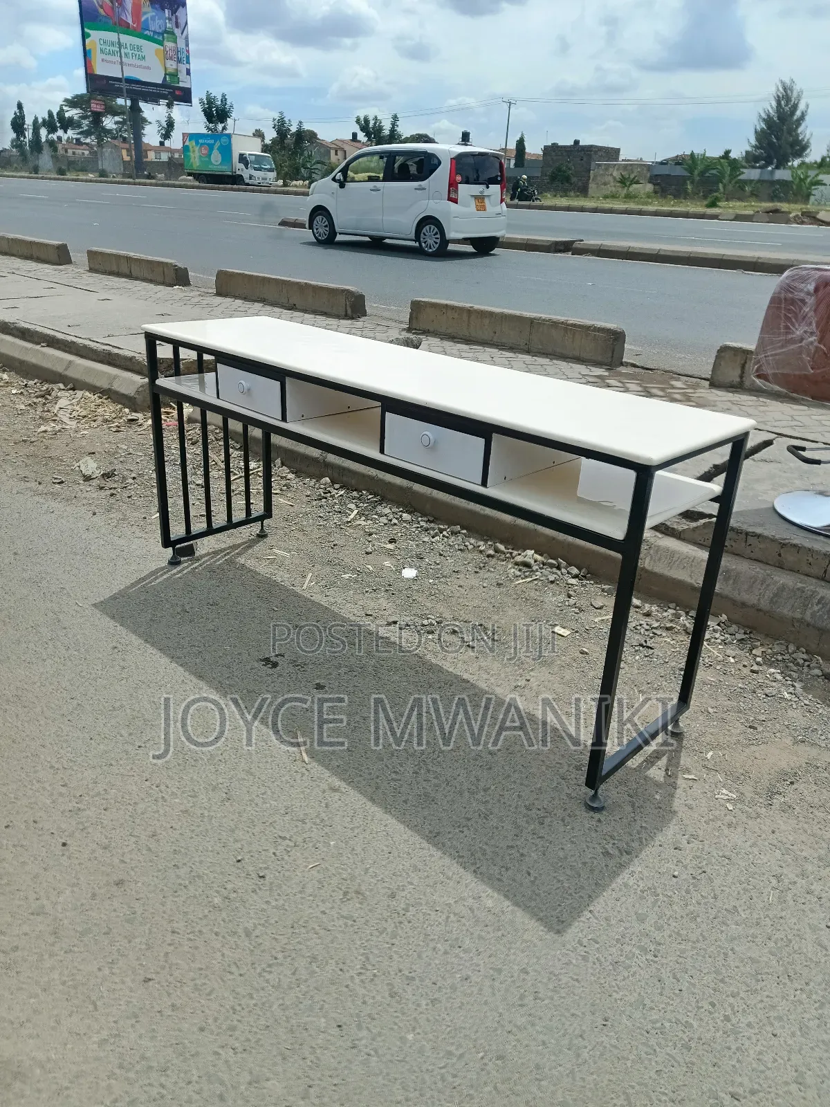 Manicure Marble Table, 4 Seater With Drawers 