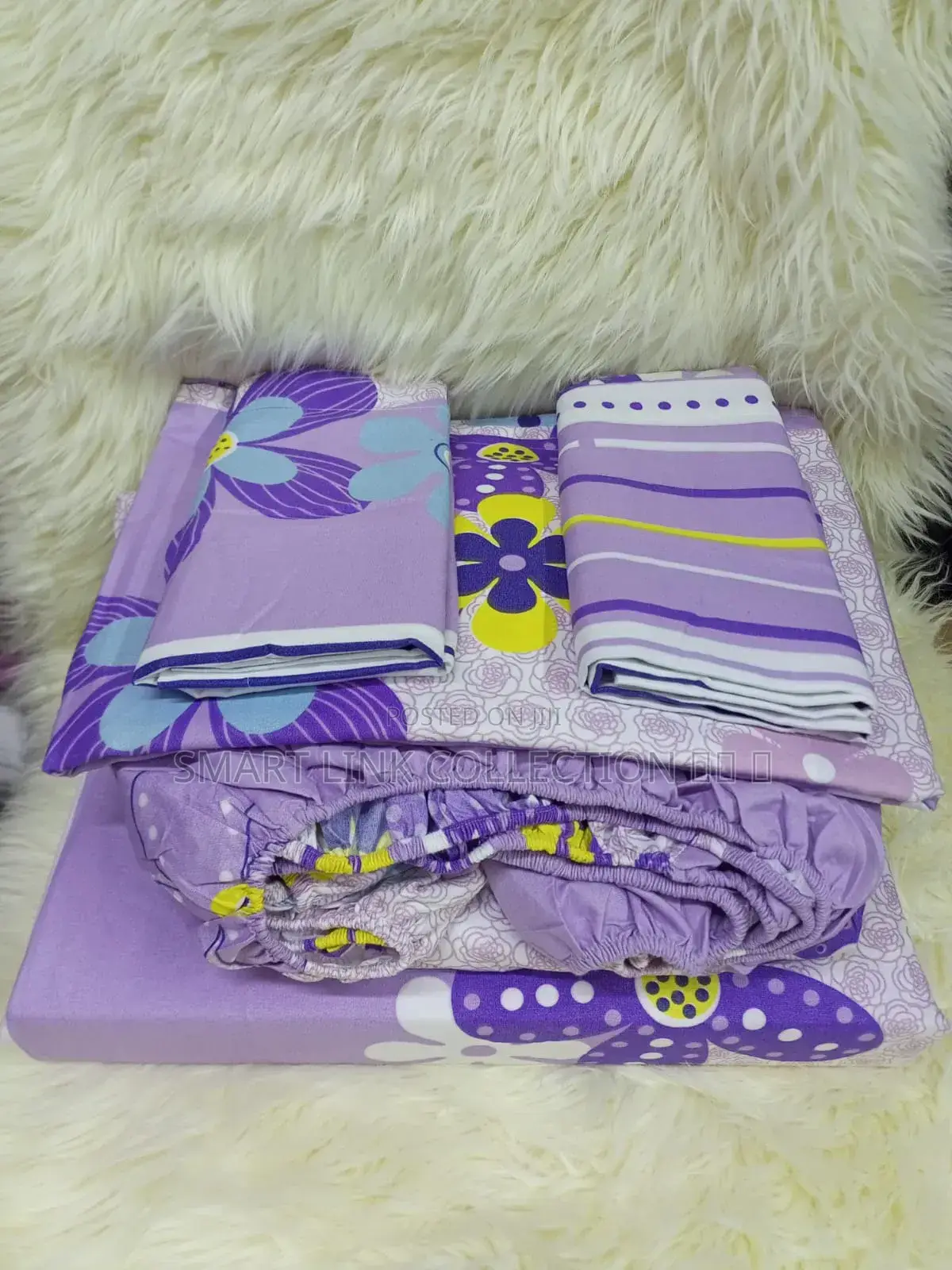 Set of 5pcs Cotton Bedding Set.