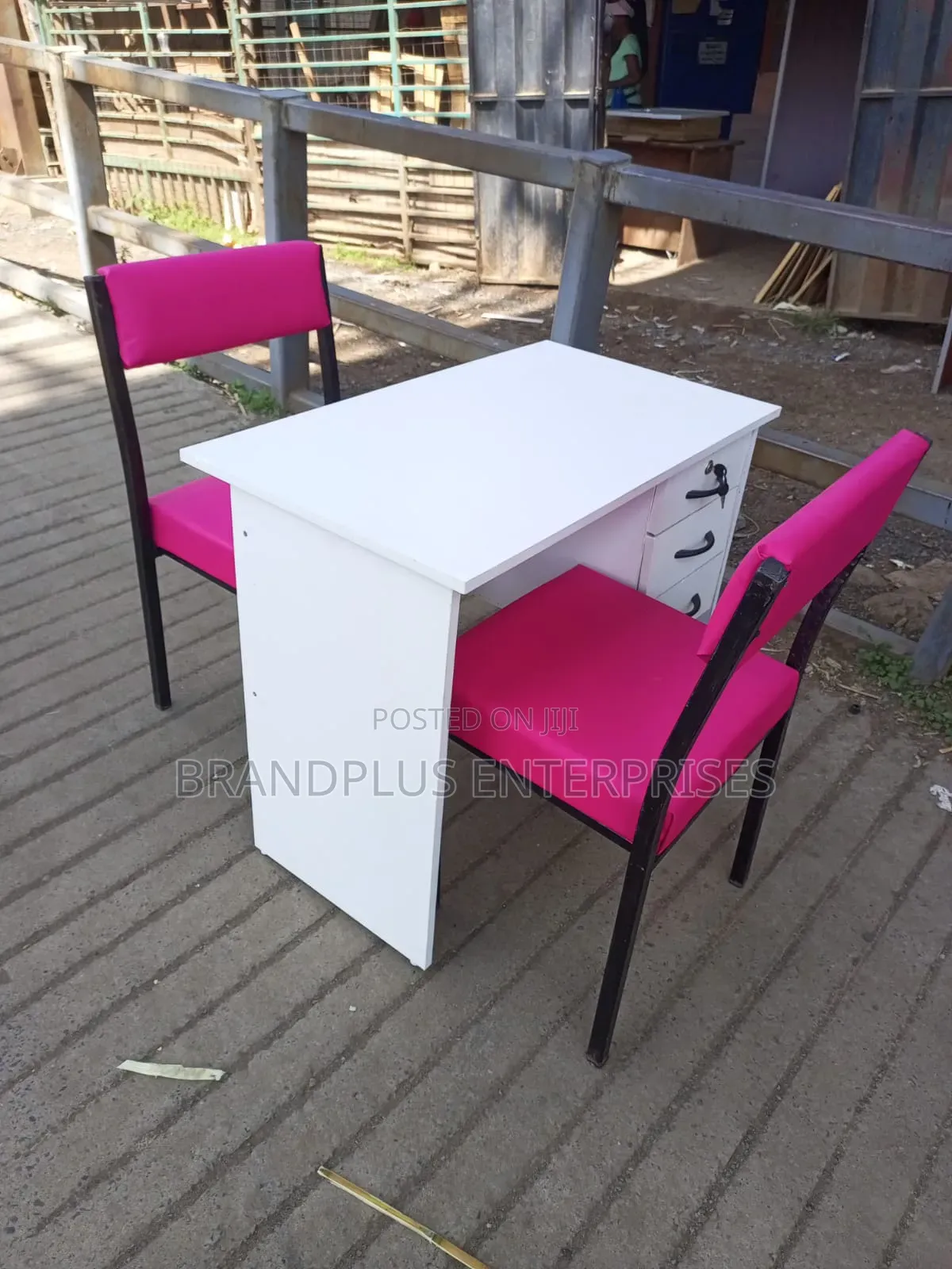 Manicure Table and Chairs Set