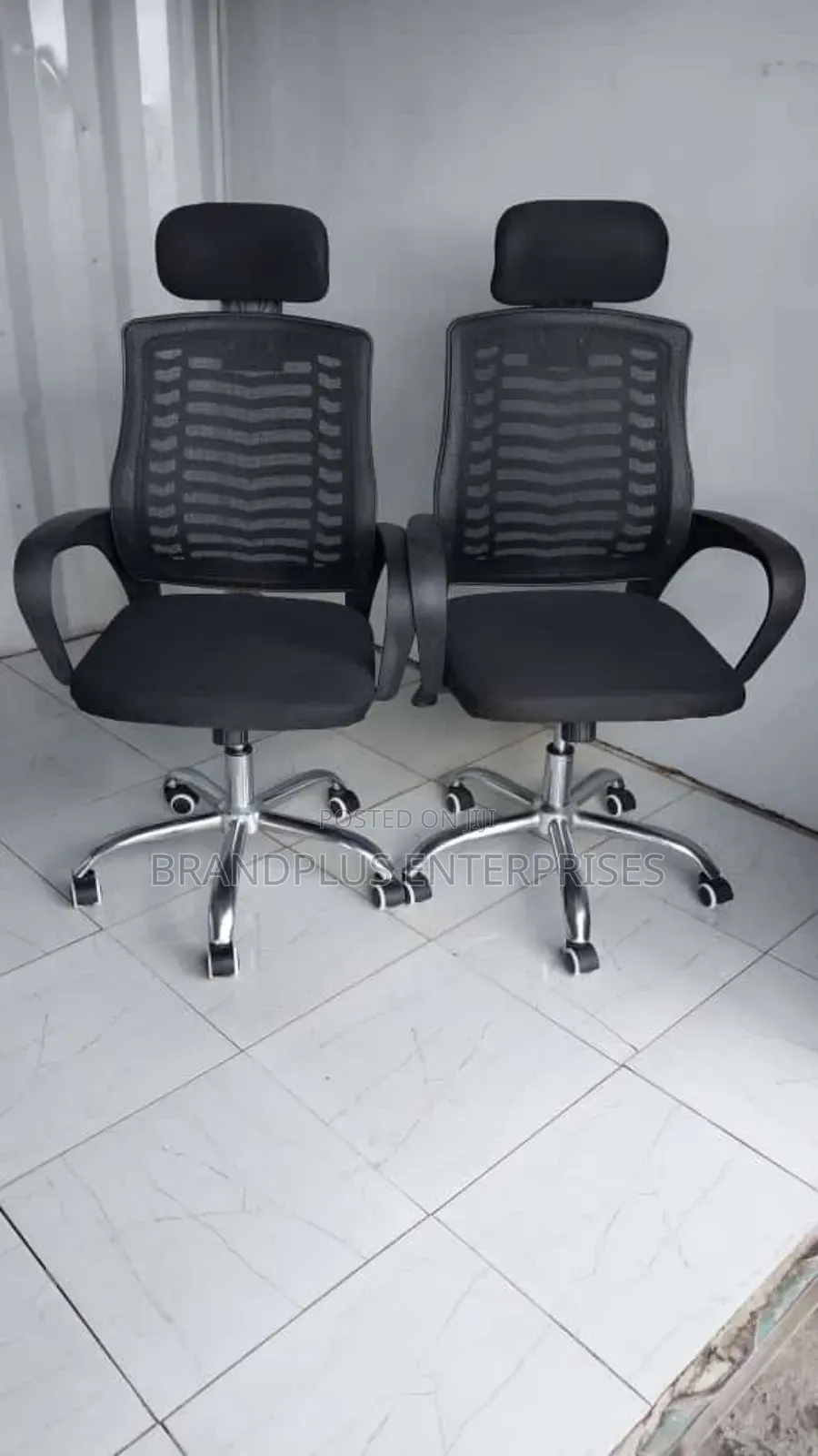 Black Headrest Chair