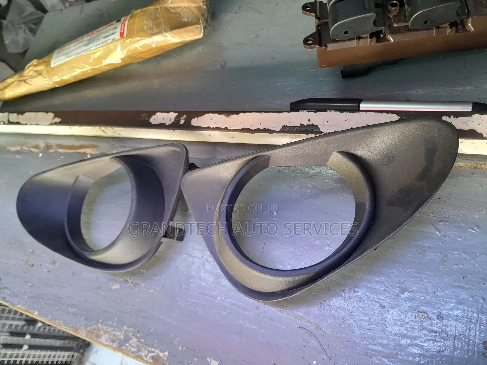 Toyota Vitz 2012-2013 Foglights Covers