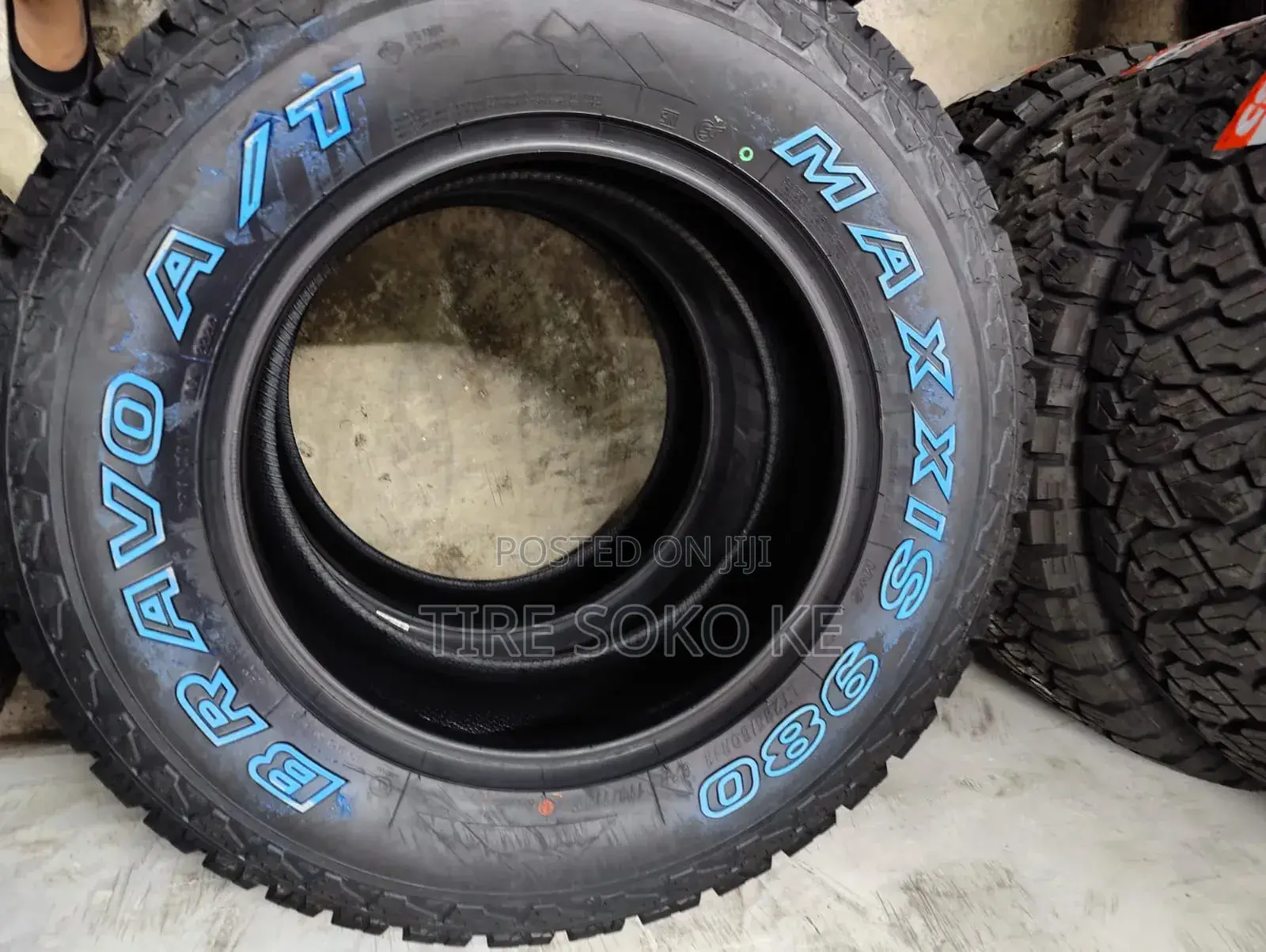 265/60r18 Maxxis At980