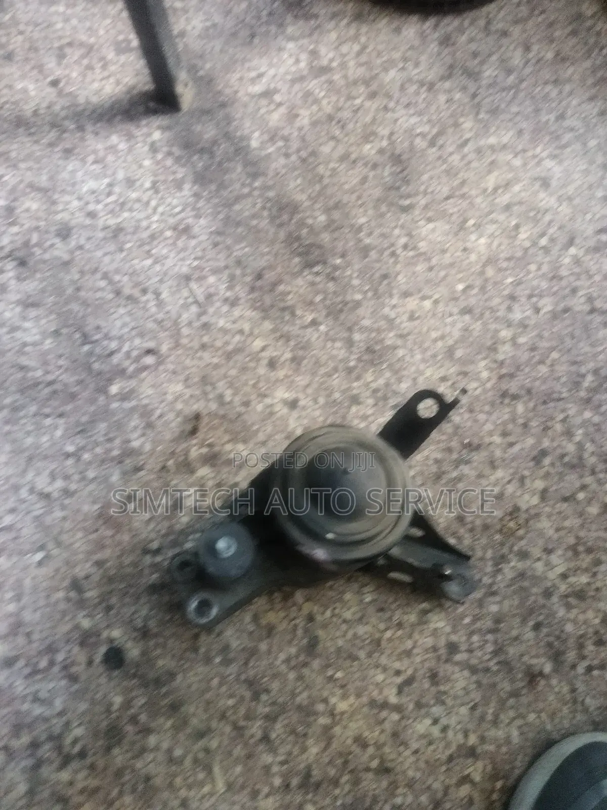 Toyota Aqua Hybrid Engine Mount