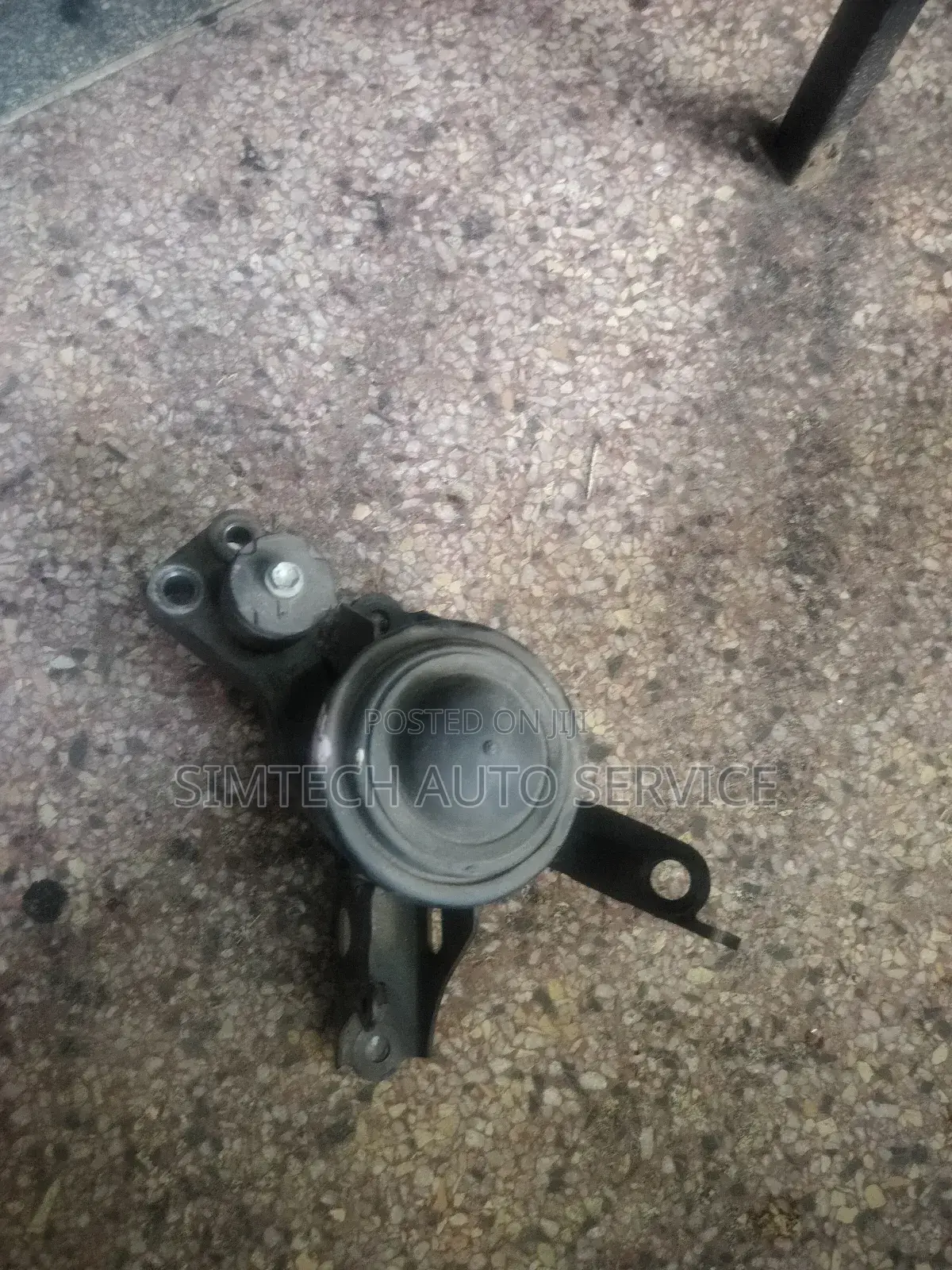 Toyota Fielder Hybrid Engine Mount