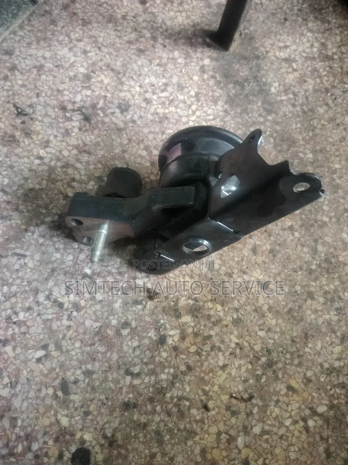 Toyota Fielder Hybrid Engine Mount