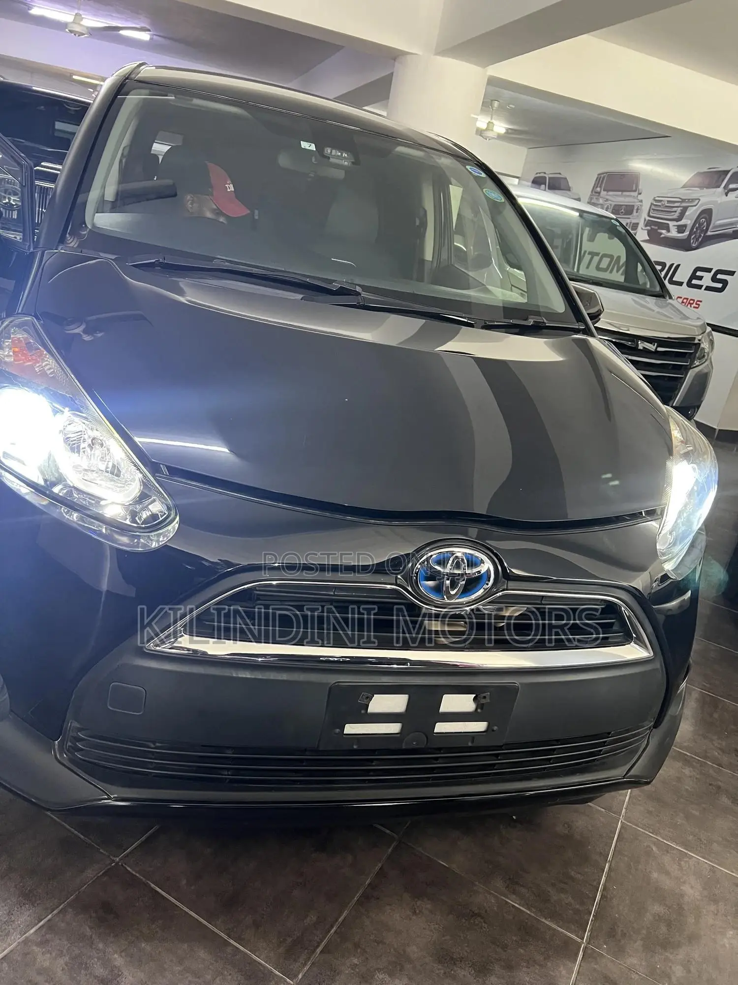 Toyota Sienta 2017 Black