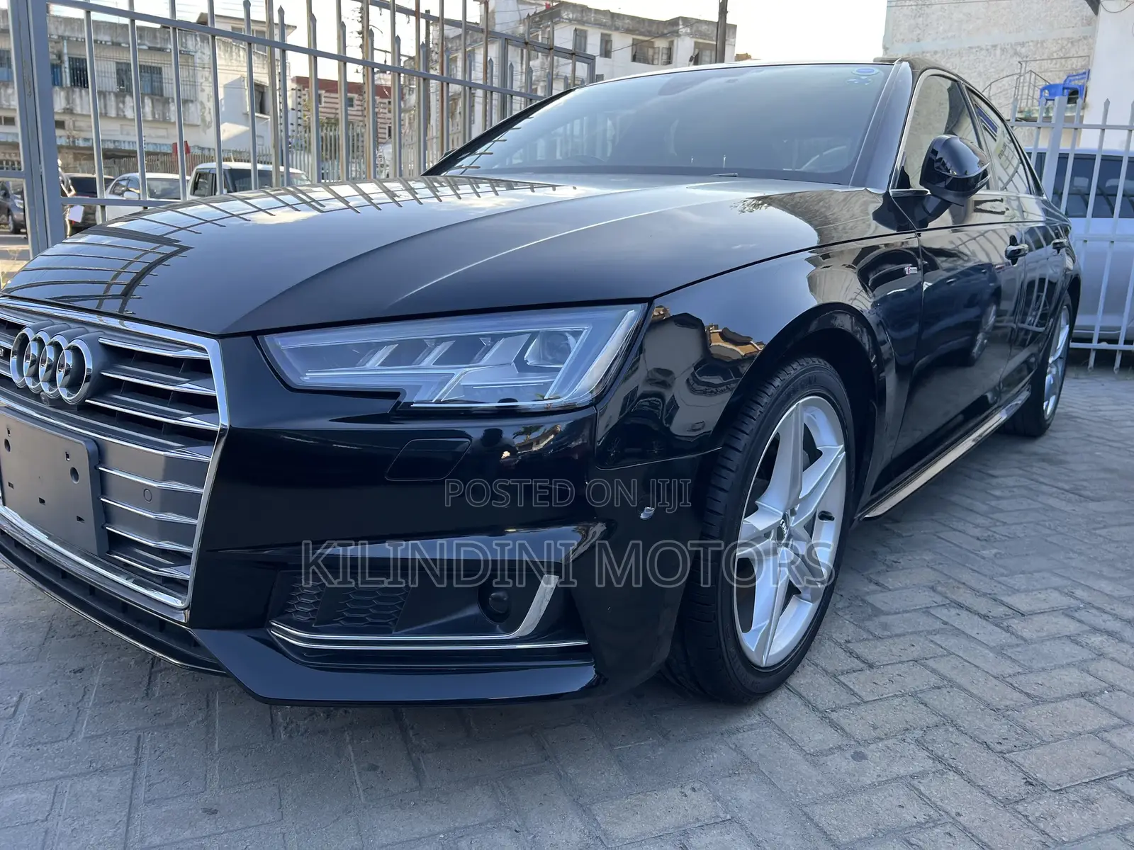Audi A4 2018 Black