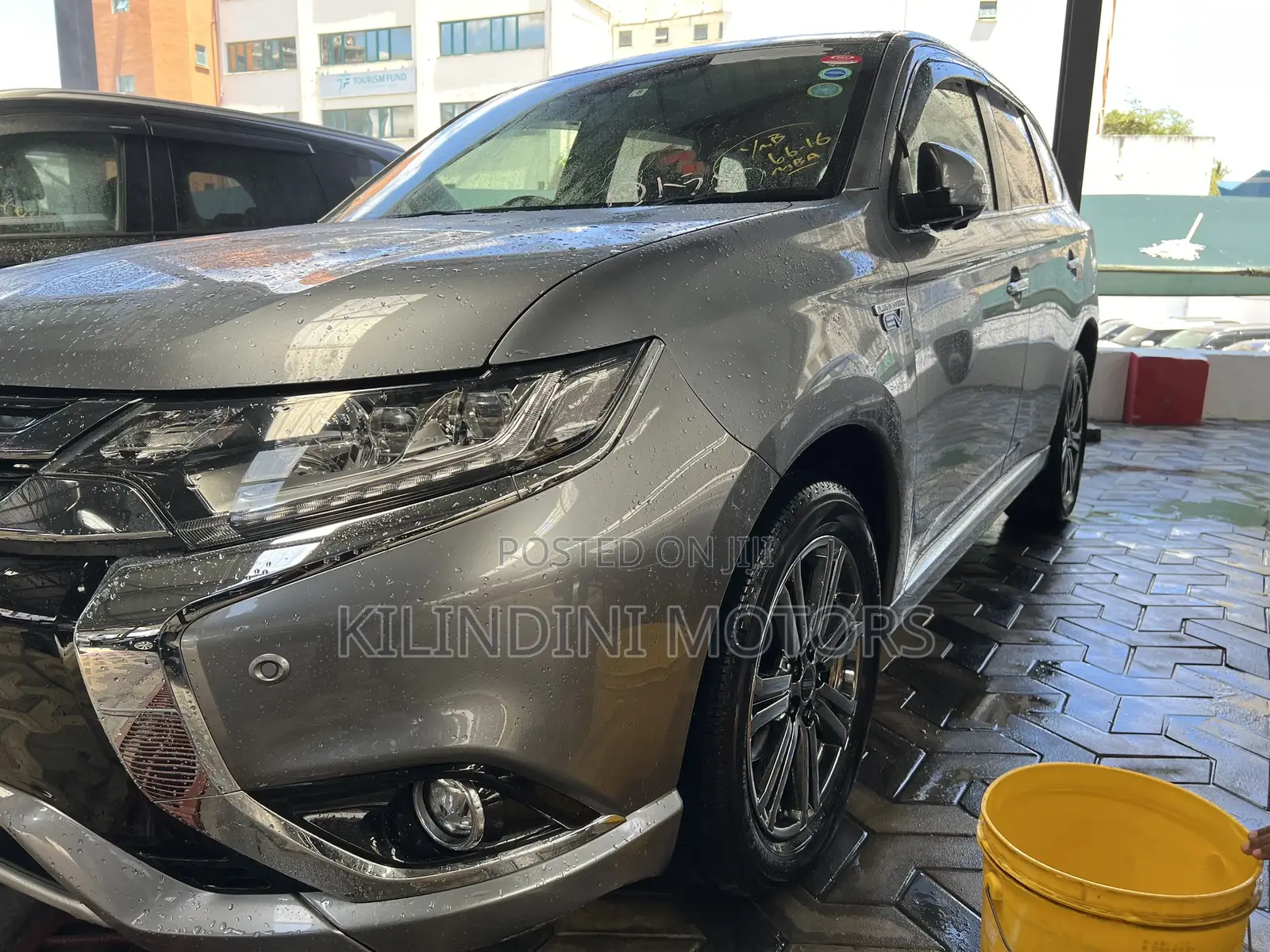 Mitsubishi Outlander 2019 Silver