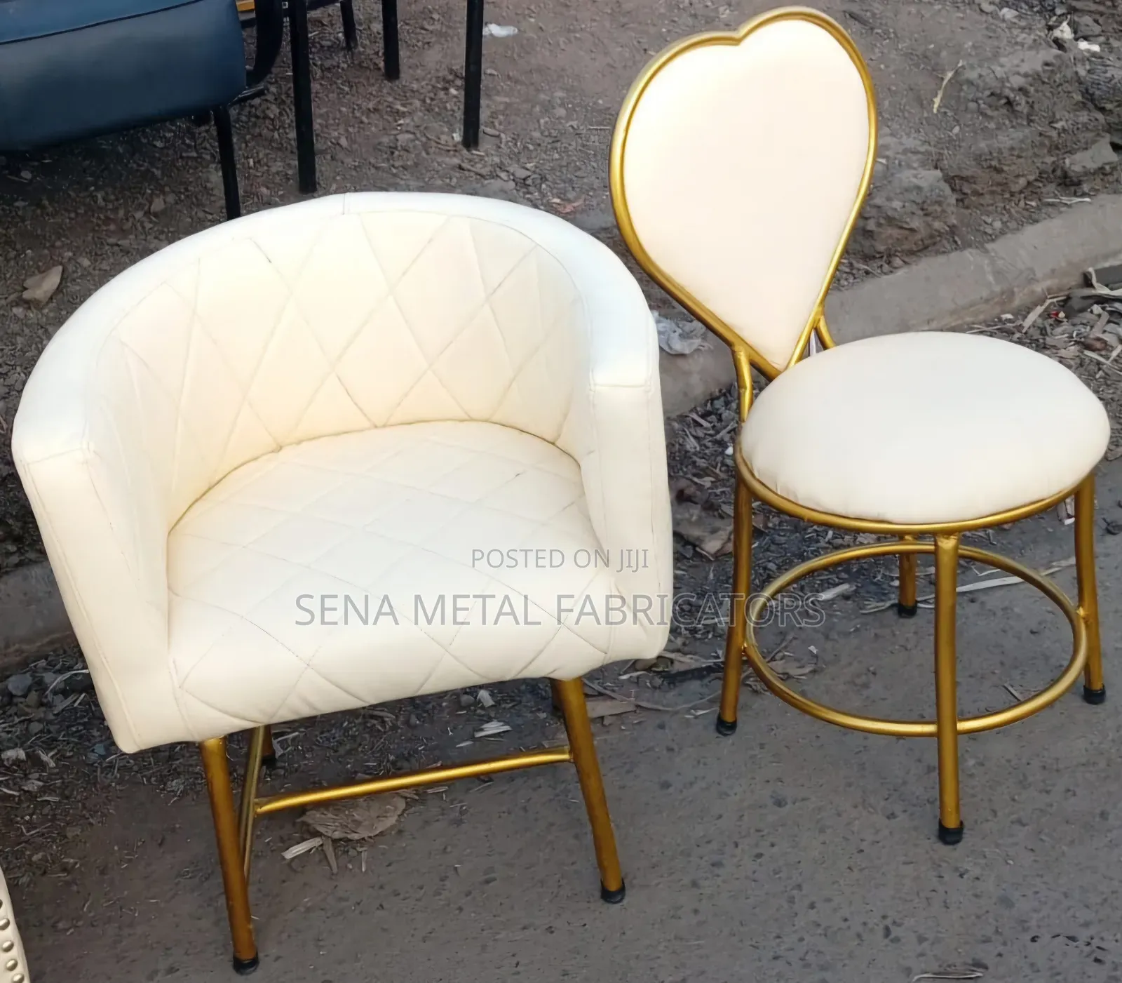 Comfortable Salon Chairs in Off-White Color!