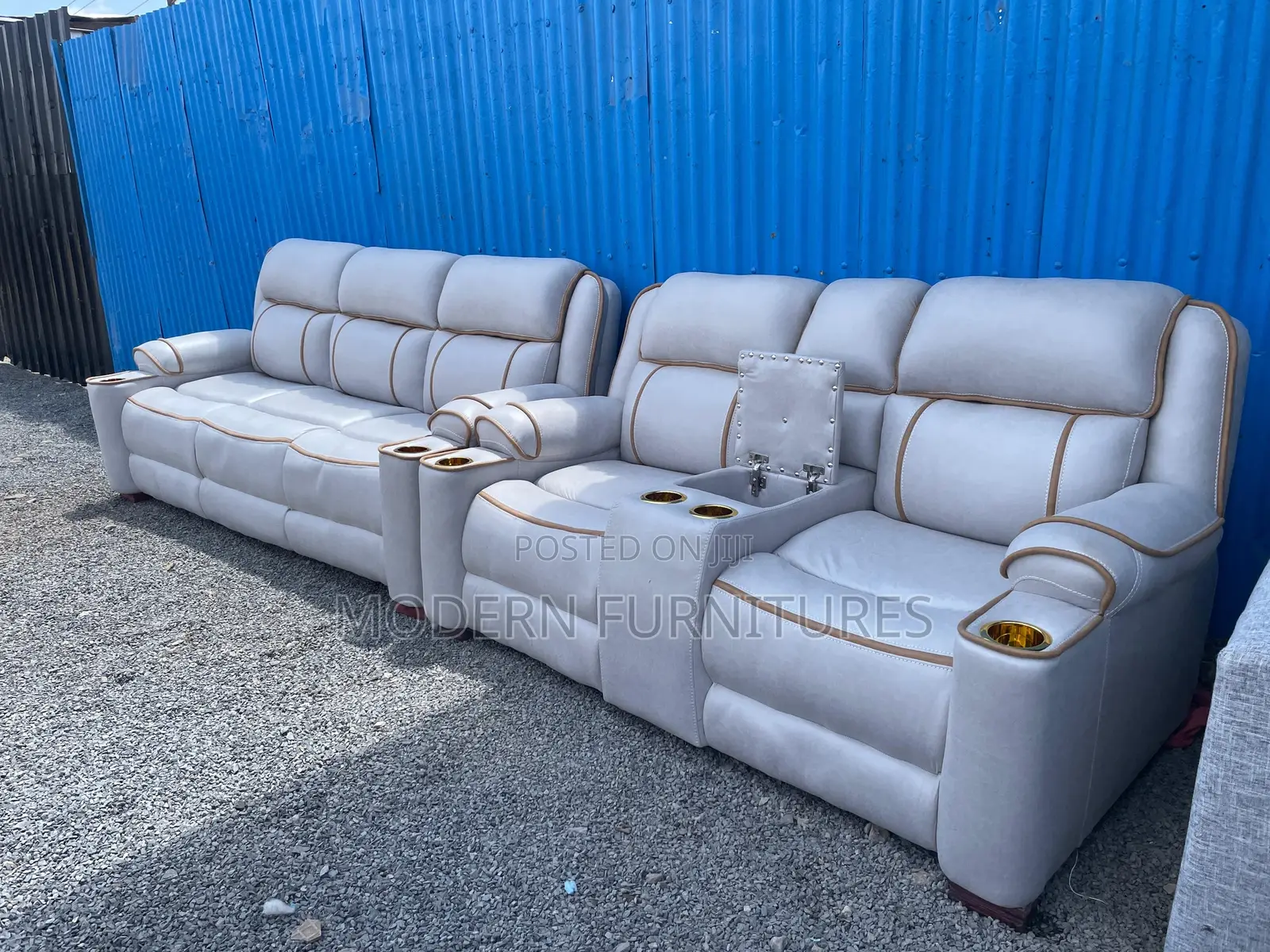 Stylish,Luxurious Customized 5 Seater Sub Recliner Sofa