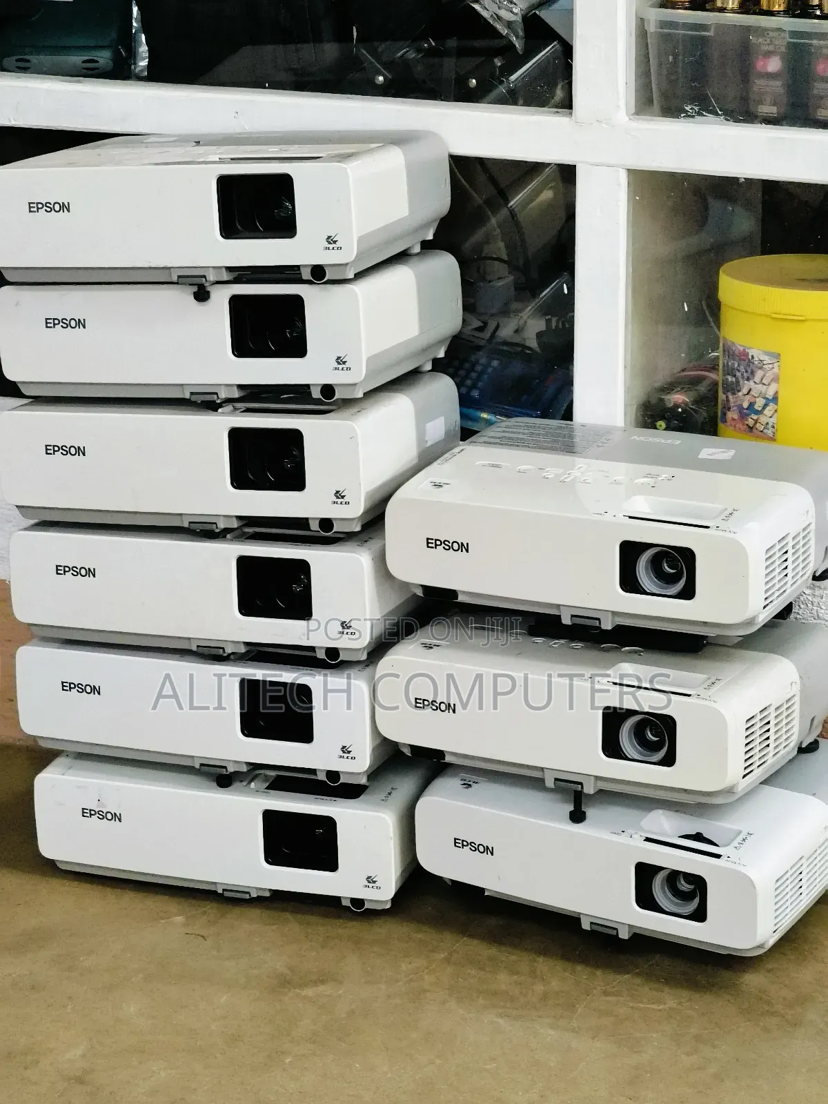 Epson Powerlite 83+