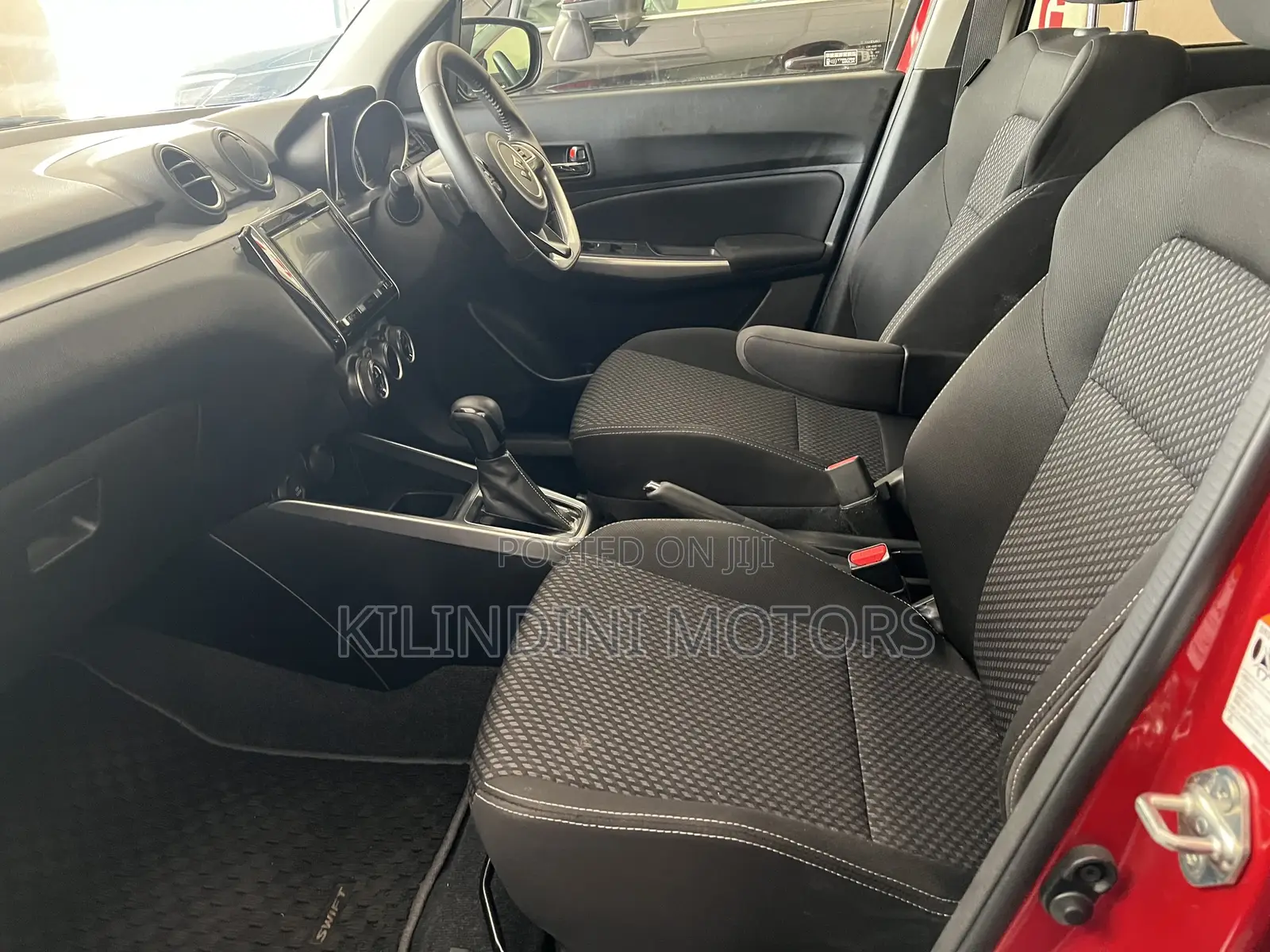 Suzuki Swift 2019 Red