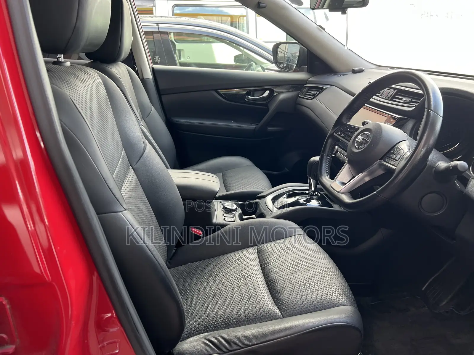 Nissan X-Trail 2018 Red