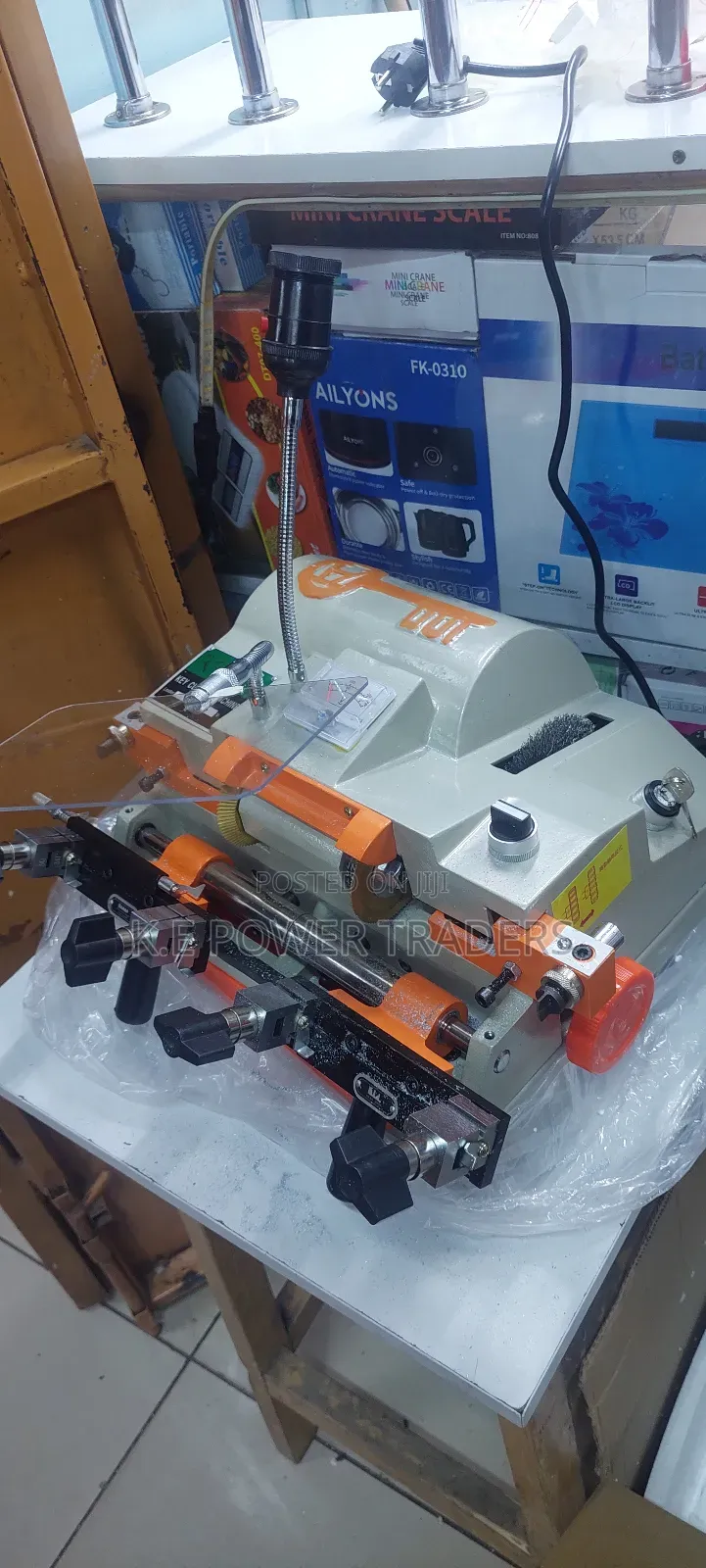 Duplicate Key Cutter Machine