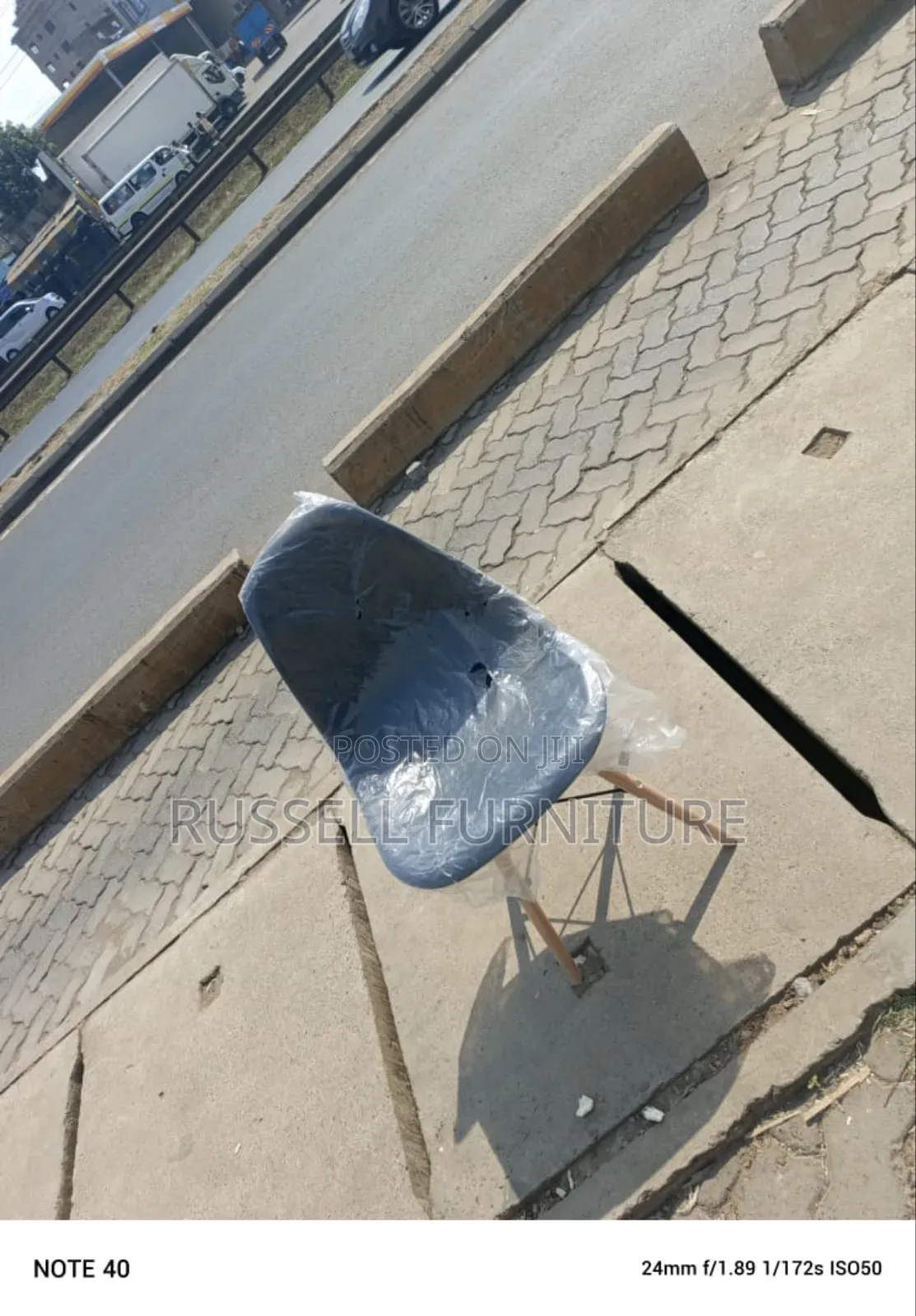 Unique Dining Sit