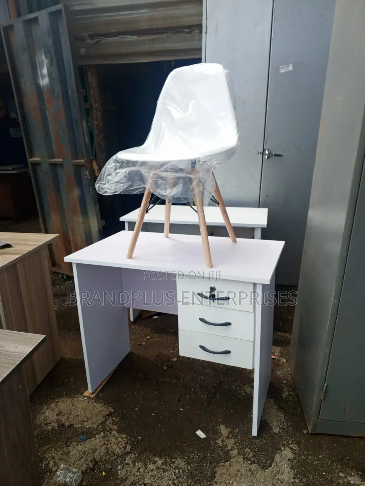 All White Study Table and Chair