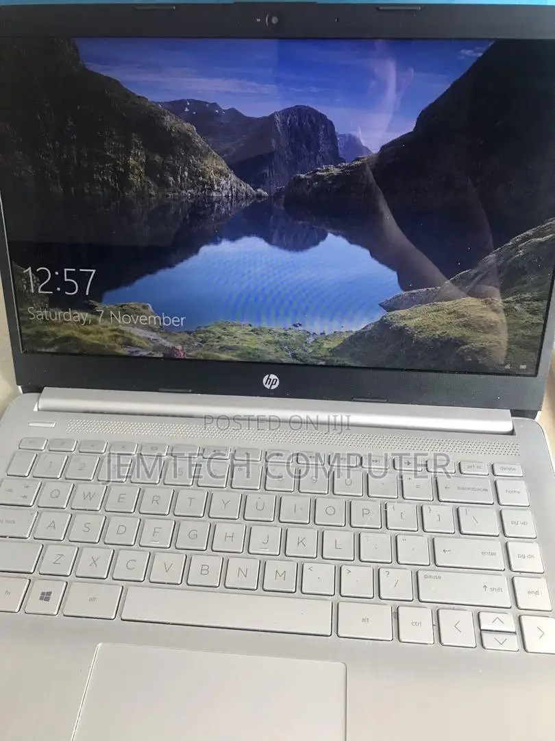 New Laptop HP 14S 4GB Intel Core I3 SSD 512GB