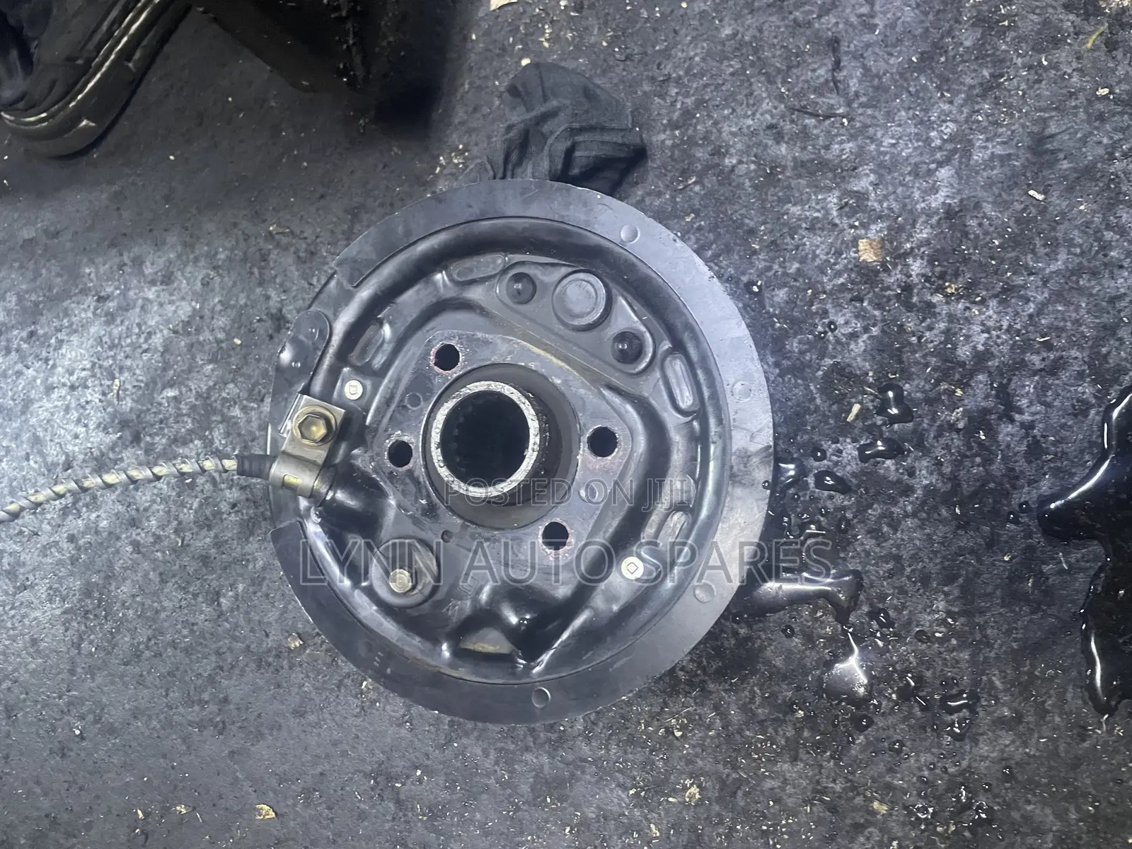 4C Engine Toyota Dyna Rear Gearbox Breaklining Drum
