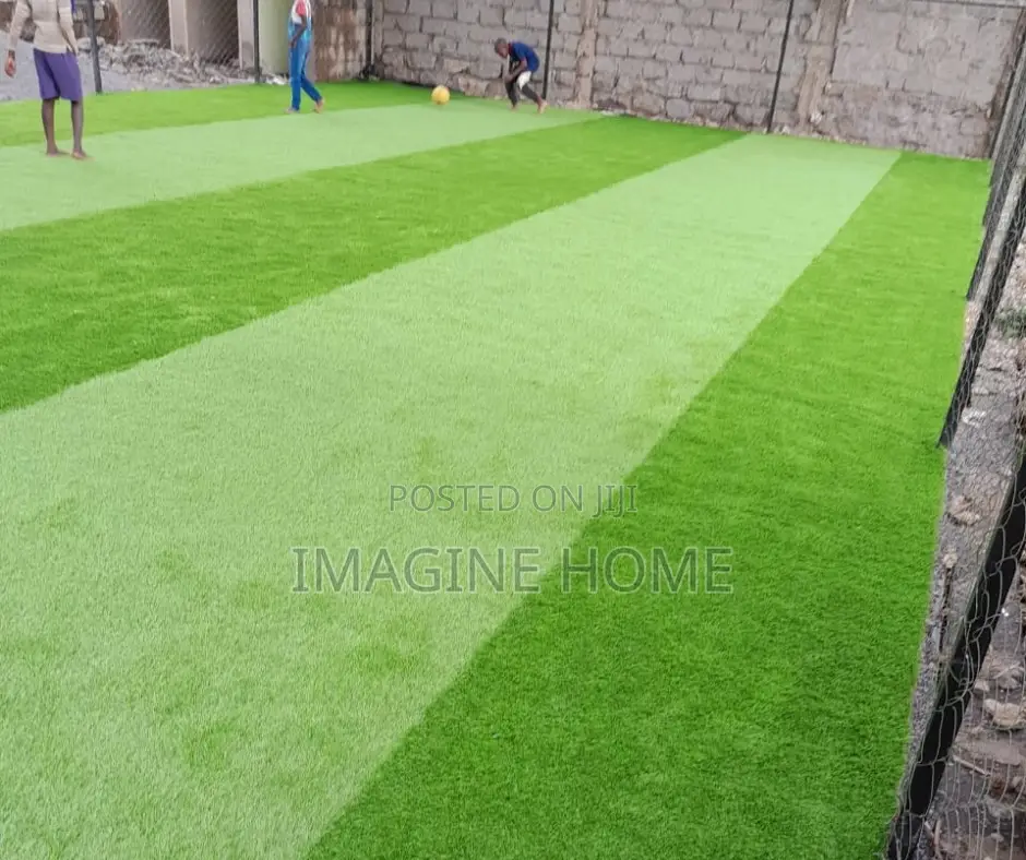 Football Pitch Ith Both Dark/Light Green Grass Carpet