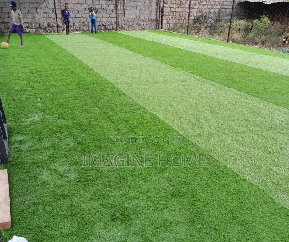 Artificial Green Grass Carpet Football Pitch Floor Decor
