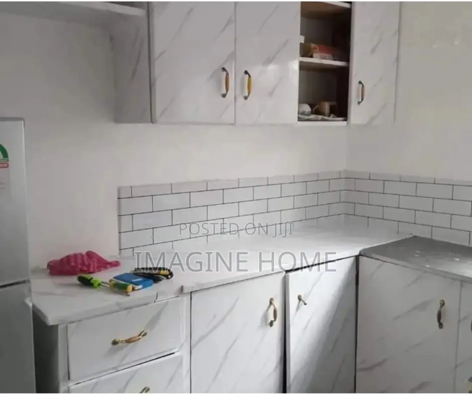 White Marble Contact Paper/ Bricks